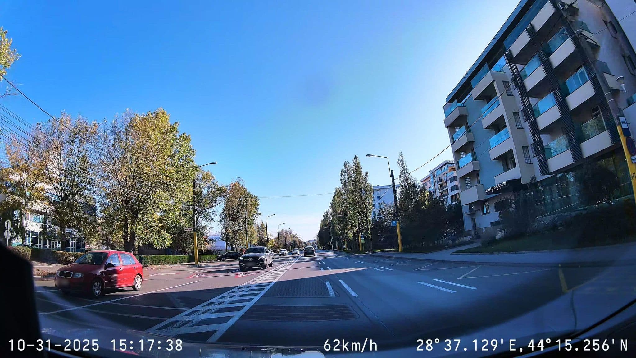 Street view near Hotel Splendid, Palazu Mare