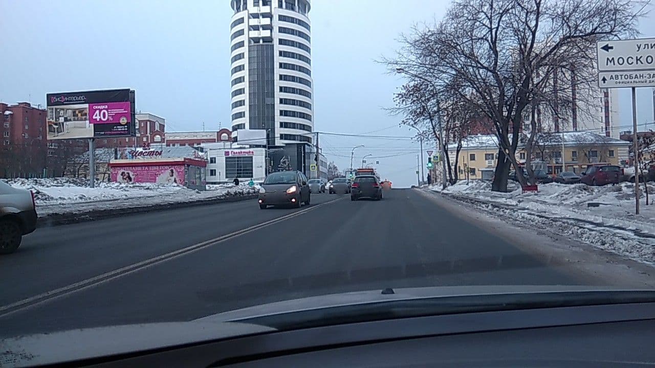 Street view near Апартаменты "МЕЧТА", Yekaterinburg — © rodionoff (CC BY-SA · Mapillary)