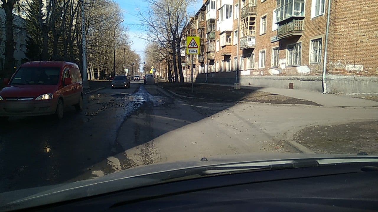 Street view near Avs-hotel Fitness, Yekaterinburg — © rodionoff (CC BY-SA · Mapillary)