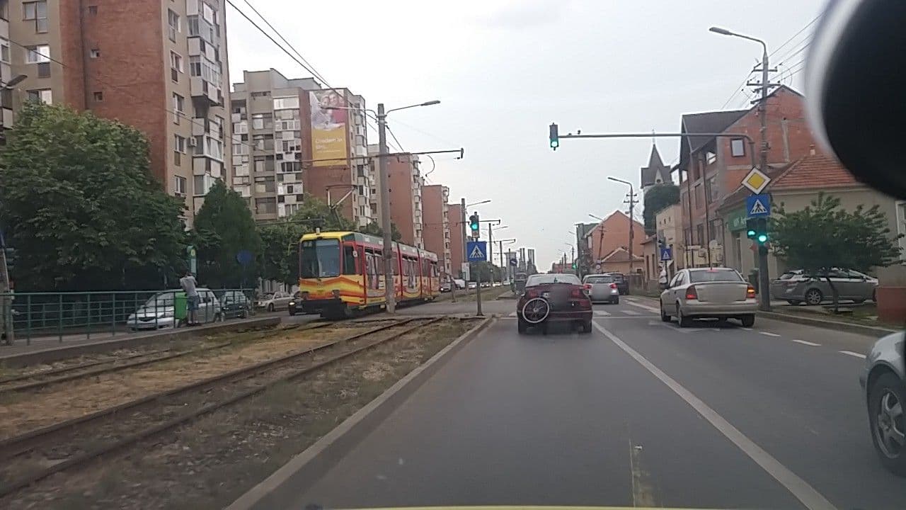 Street view near Pensiune Miorița, Arad — © pepenovaa (CC BY-SA · Mapillary)