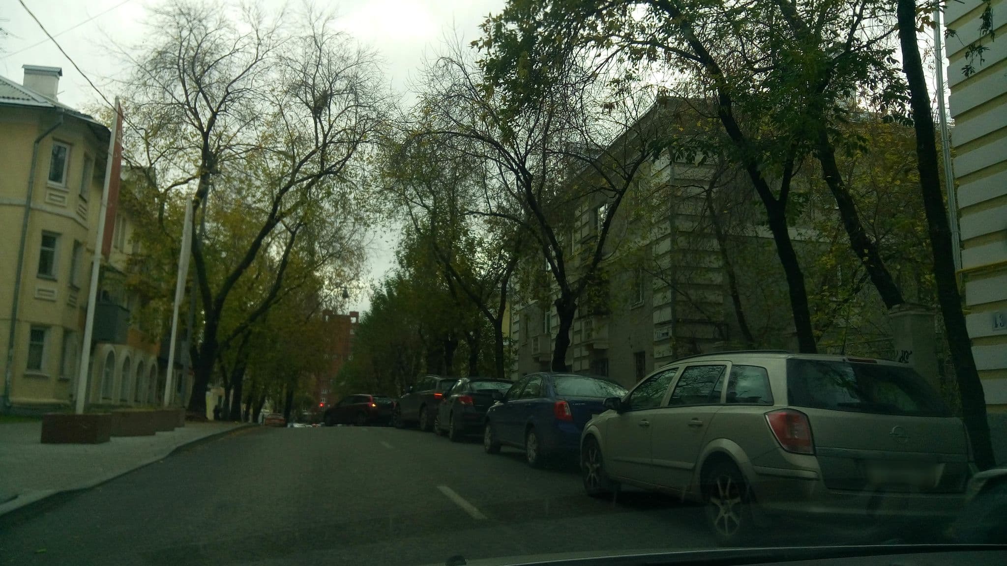 Street view near Senator Business Hotel Yekaterinburg / Бизнес-отель Сенатор, Yekaterinburg — © rodionoff (CC BY-SA · Mapillary)
