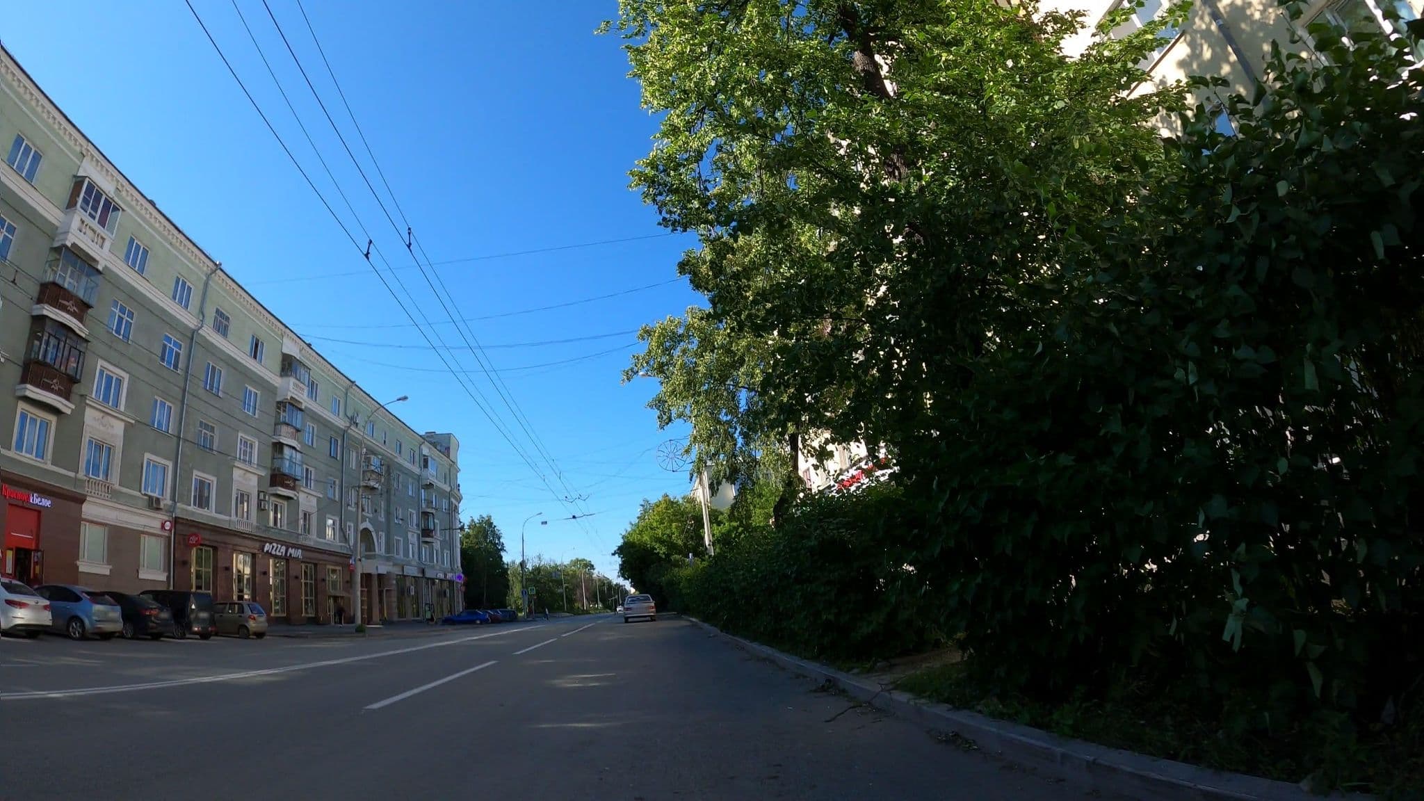 Street view near Galant-hotel, Yekaterinburg — © trolleway (CC BY-SA · Mapillary)