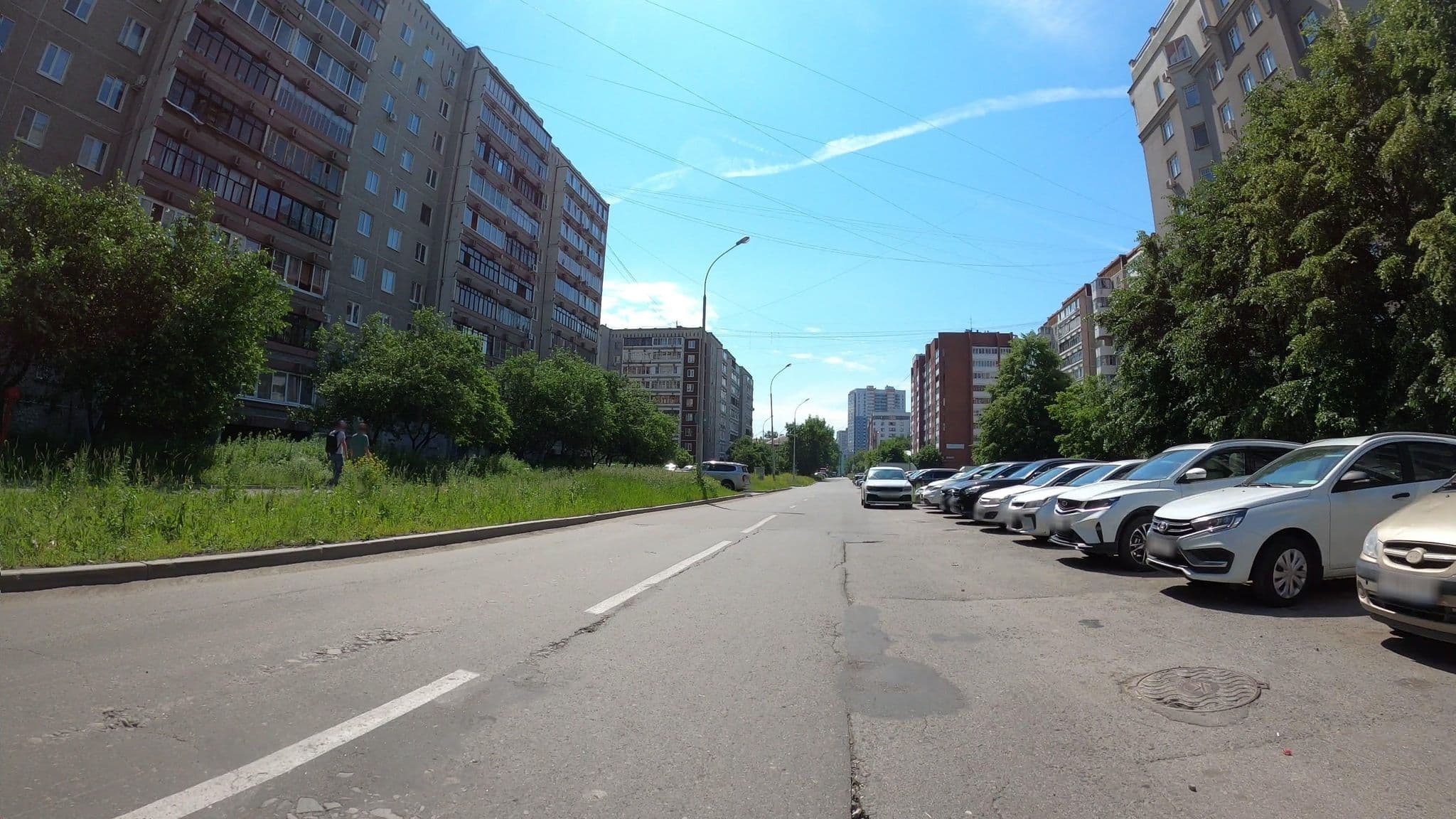 Street view near Частная гостиница, ИП Савиных В.А, Yekaterinburg — © trolleway (CC BY-SA · Mapillary)