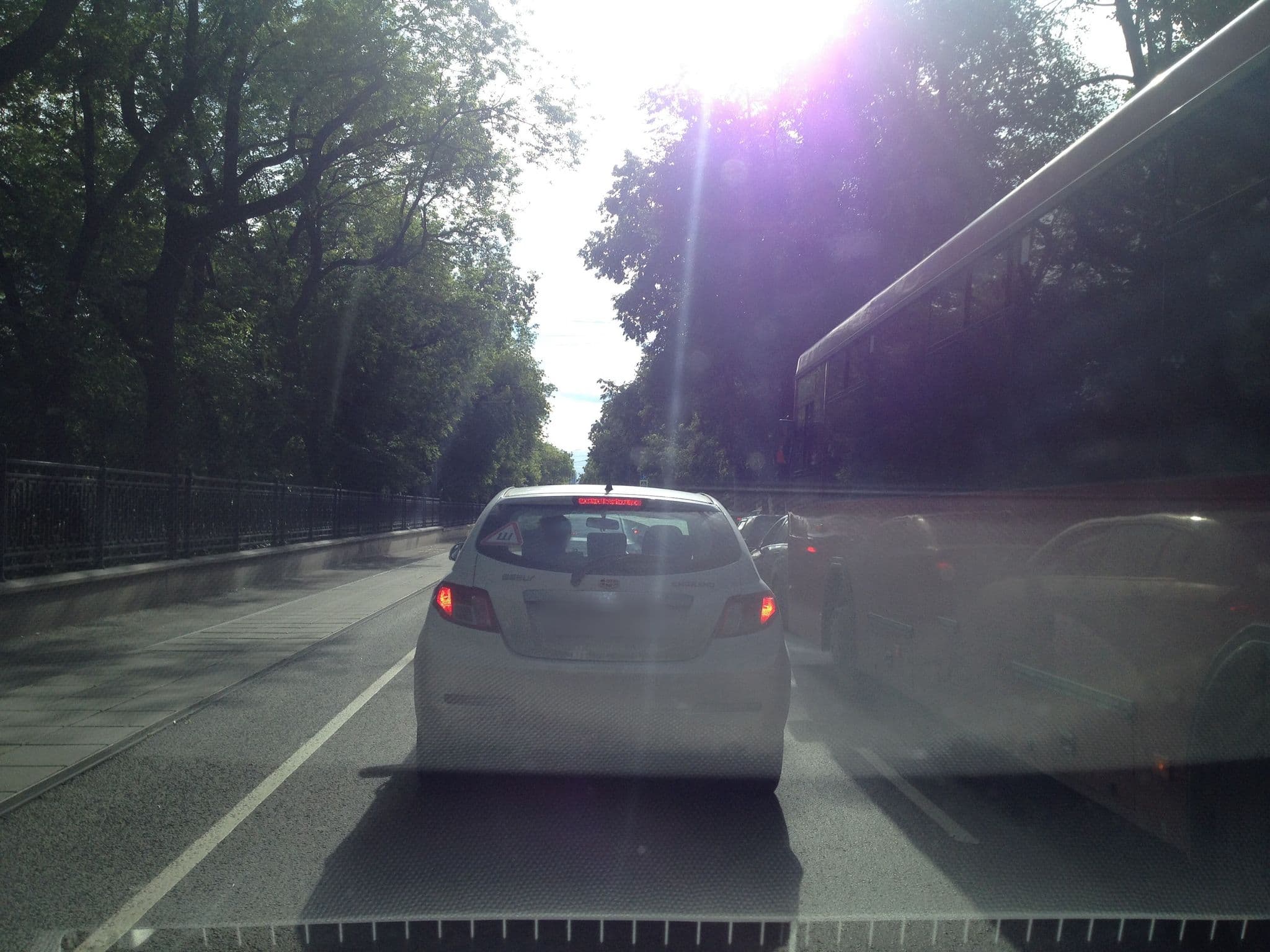 Street view near Уссури-хостел, Yekaterinburg — © romana (CC BY-SA · Mapillary)
