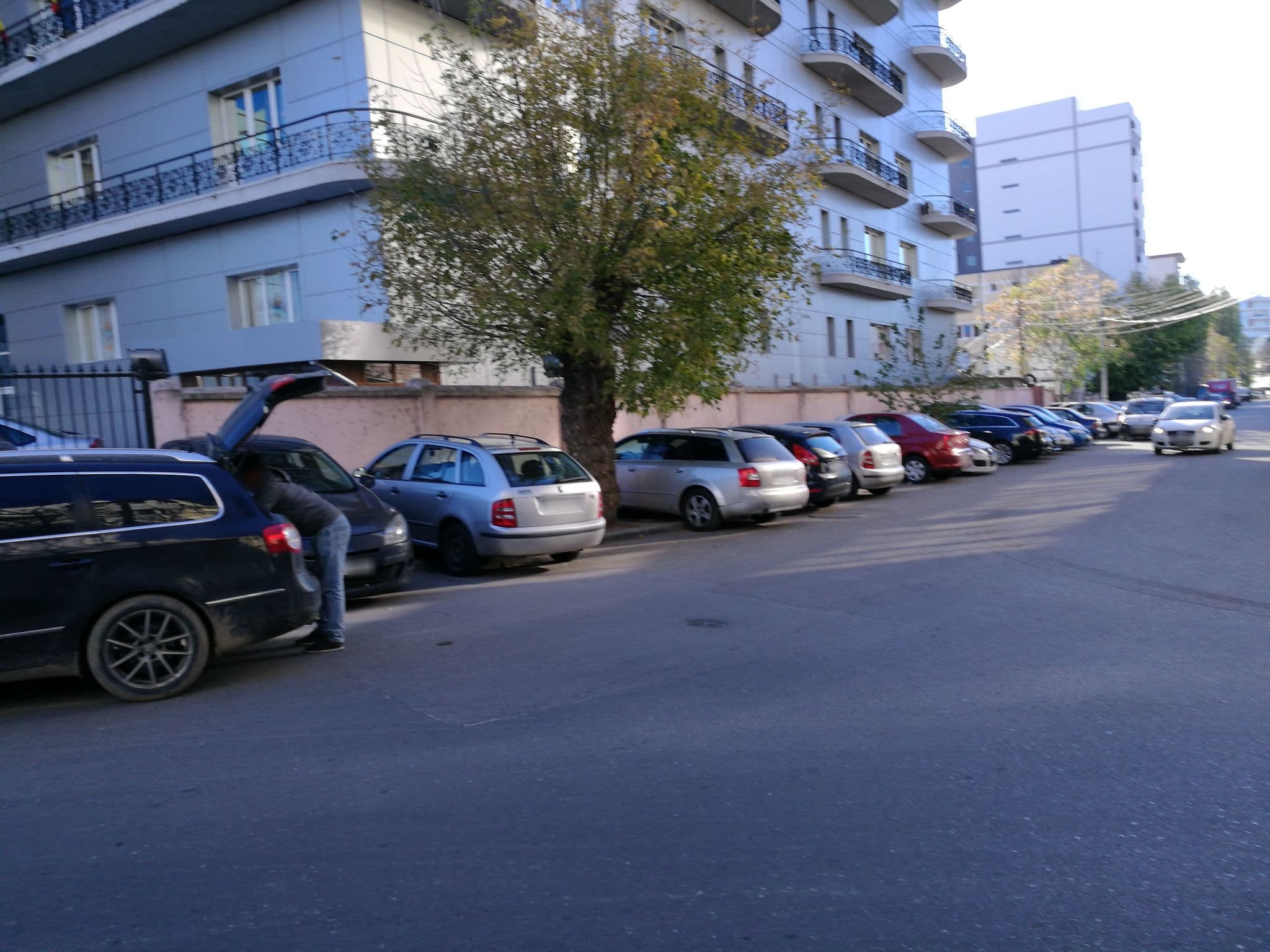 Street view near Hotel Yesterday, Sector 6 — © rsandu (CC BY-SA · Mapillary)