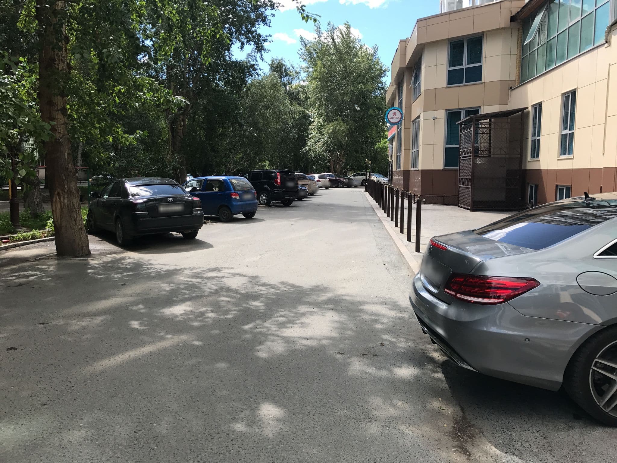 Street view near 1111, Tyumen — © mgrigorii (CC BY-SA · Mapillary)