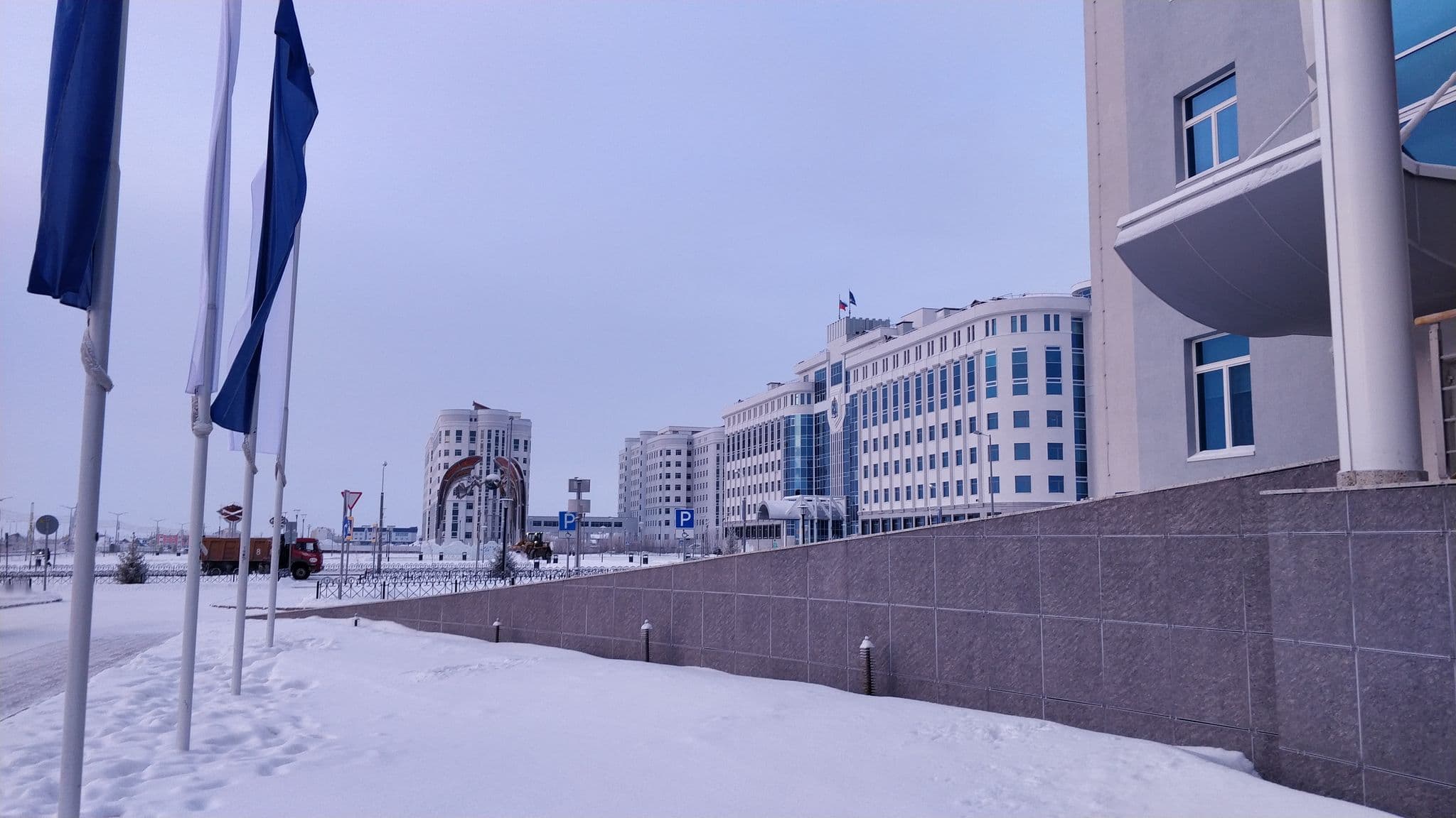 Street view near Юрибей, Salekhard — © dmitriiv (CC BY-SA · Mapillary)