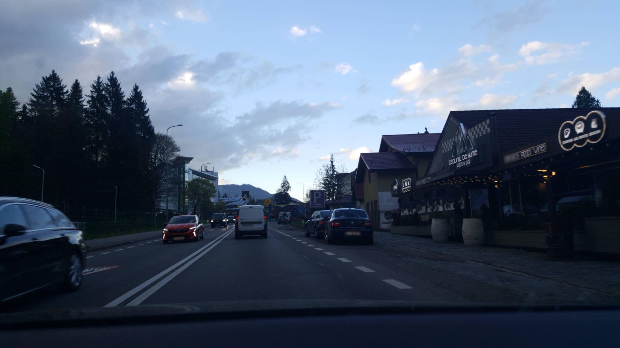 Street view near Pensiunea VRK, Predeal
