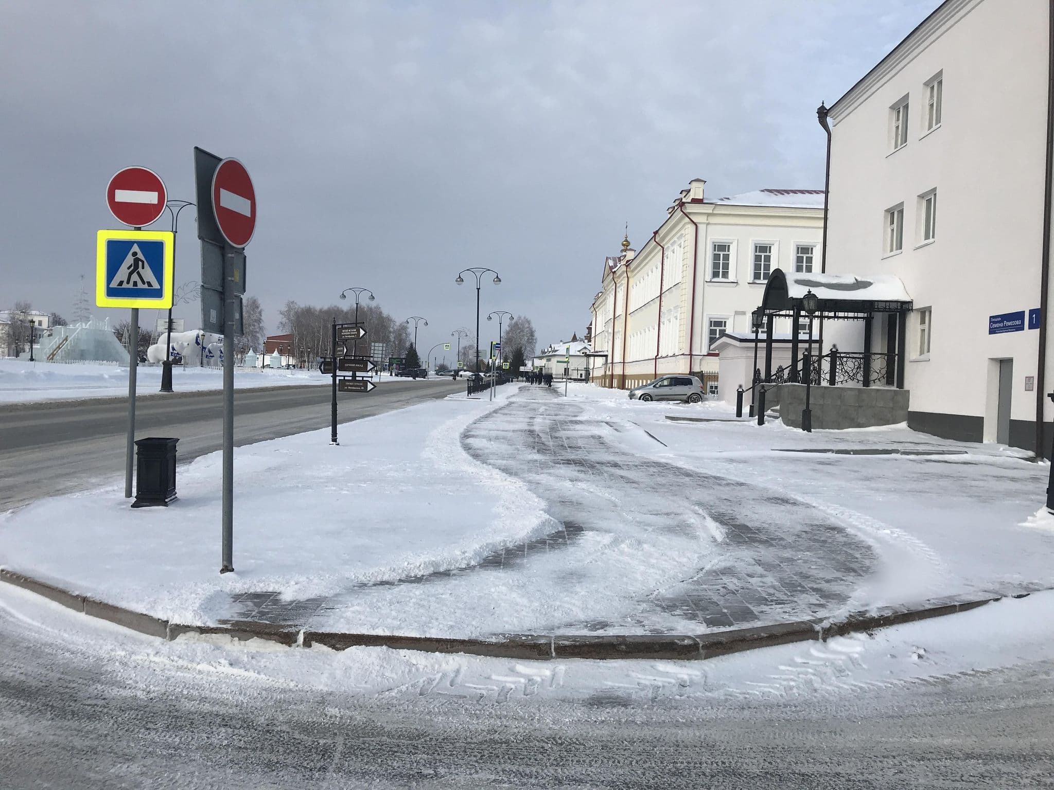 Street view near Сибирь, Tobolsk — © xandersavin (CC BY-SA · Mapillary)