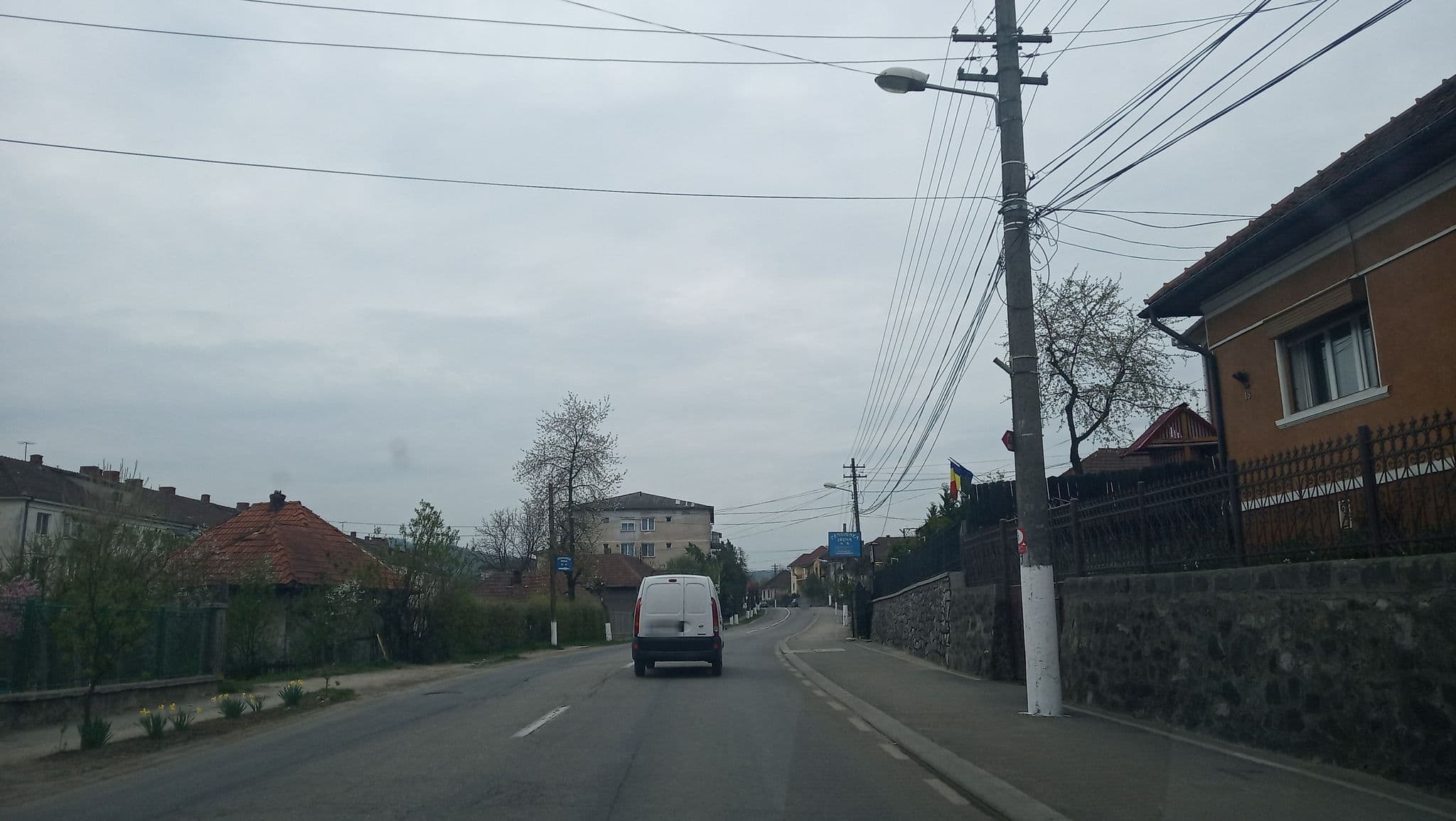 Street view near Pensiunea "Irina", Brad — © tavi (CC BY-SA · Mapillary)