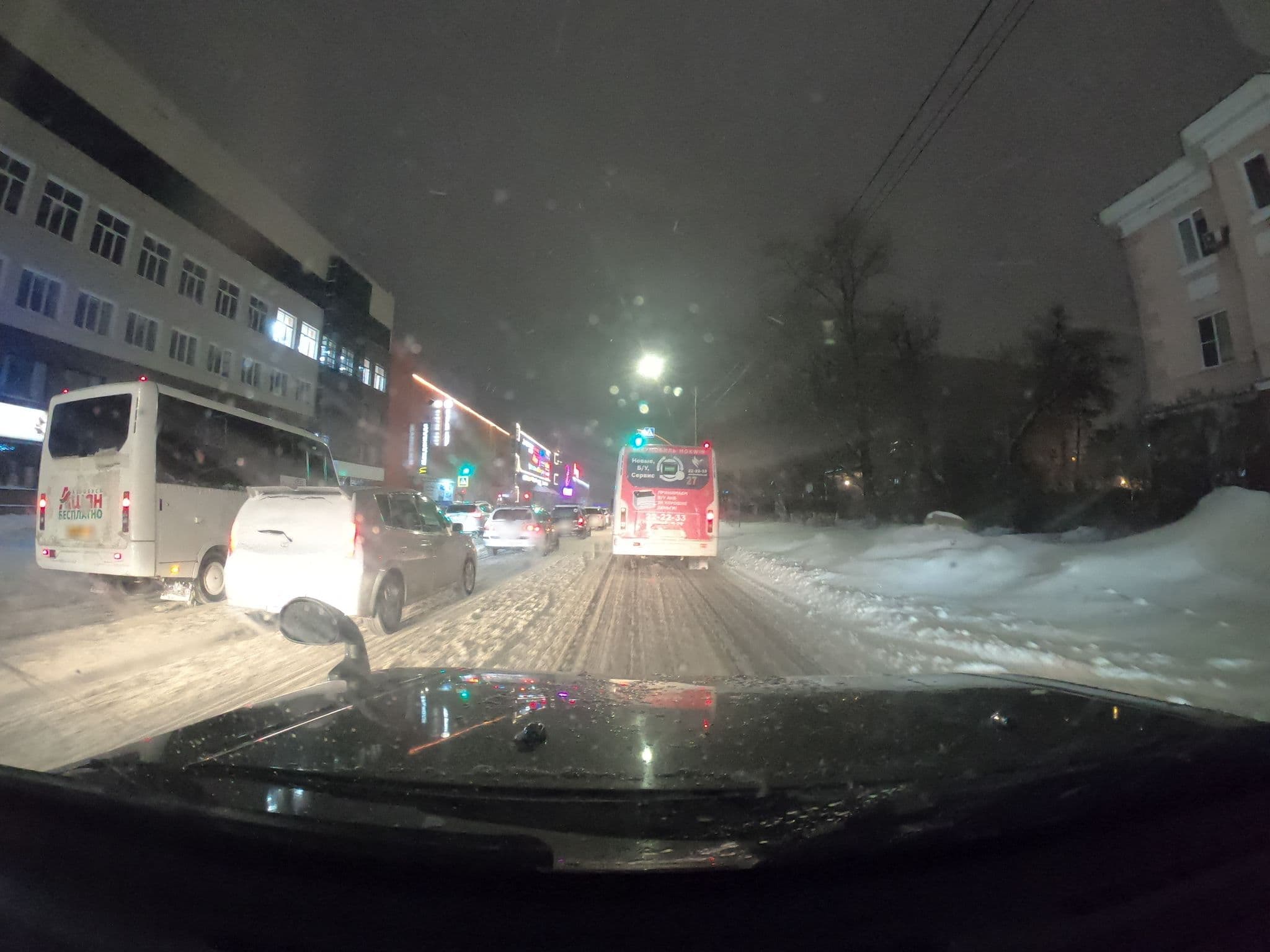 Street view near Гостиница Прага, Barnaul — © talpidae (CC BY-SA · Mapillary)