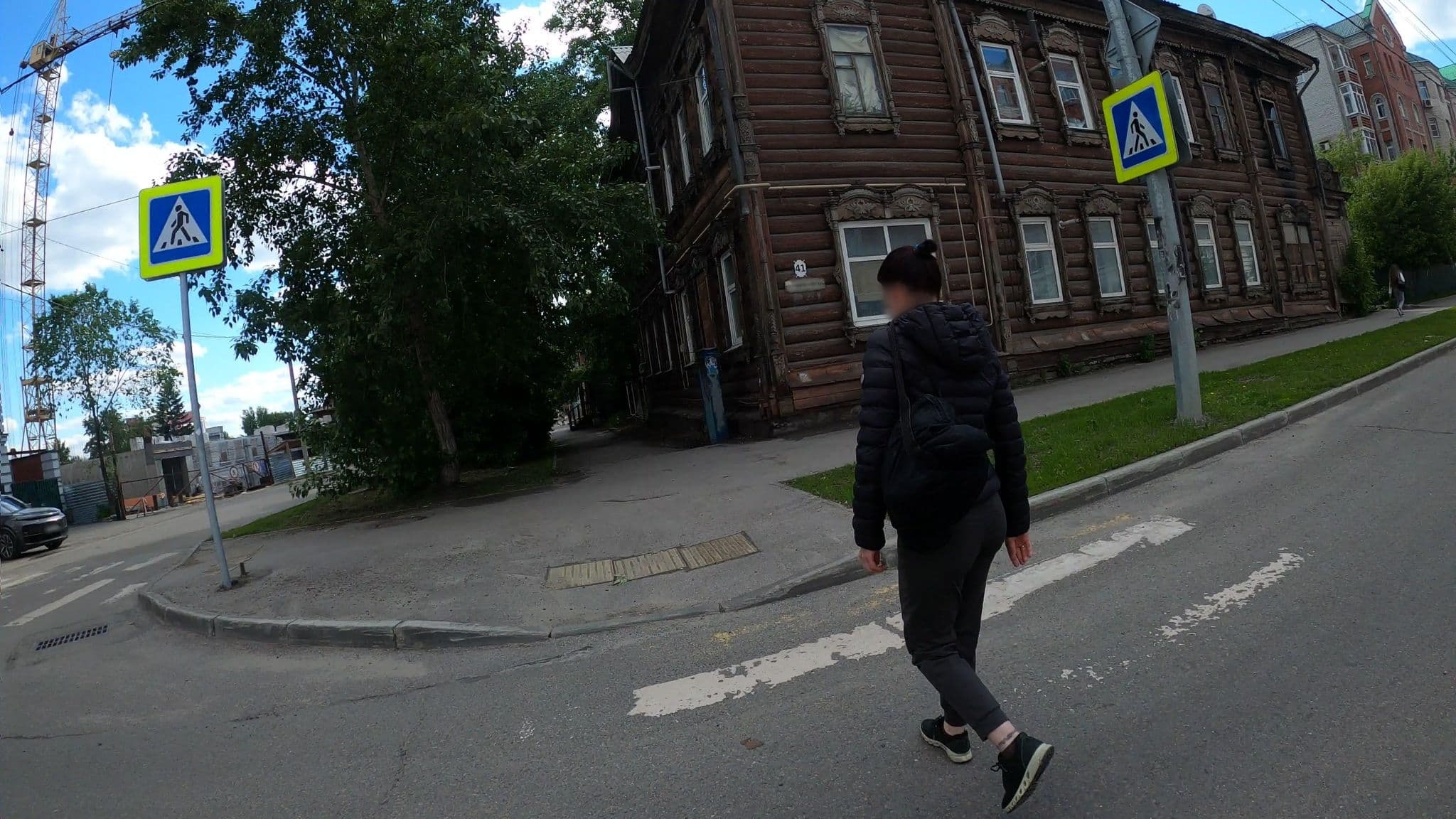 Street view near Хостел "Изба", Barnaul — © trolleway (CC BY-SA · Mapillary)