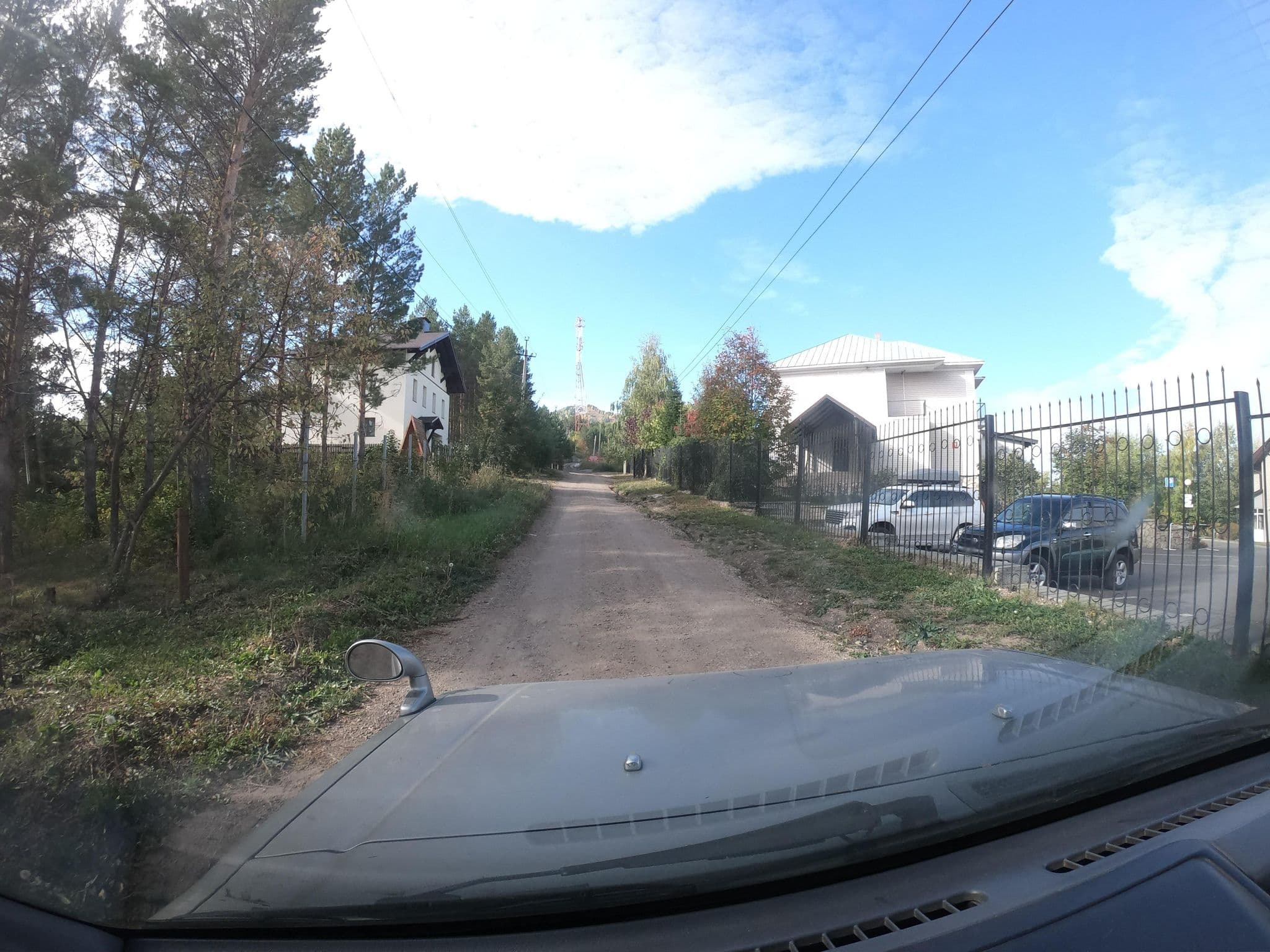 Street view near Солнечная Горка, Belokurikha — © talpidae (CC BY-SA · Mapillary)