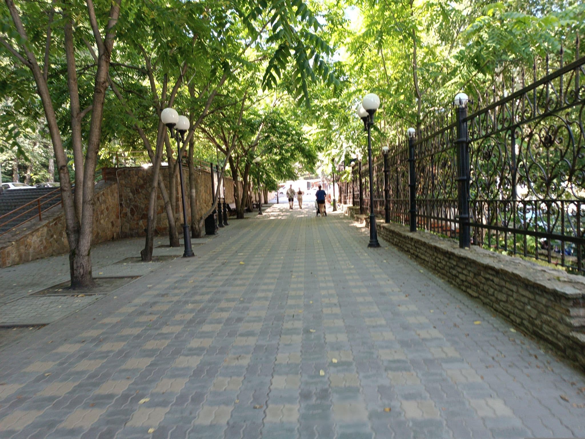 Street view near Санаторий Аврора, Belokurikha — © map228 (CC BY-SA · Mapillary)