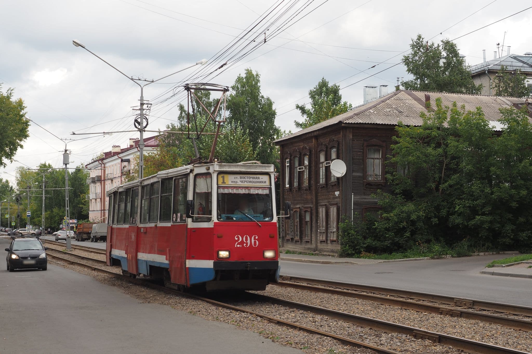 Street view near Да Винчи Хостел, Tomsk — © trolleway (CC BY-SA · Mapillary)