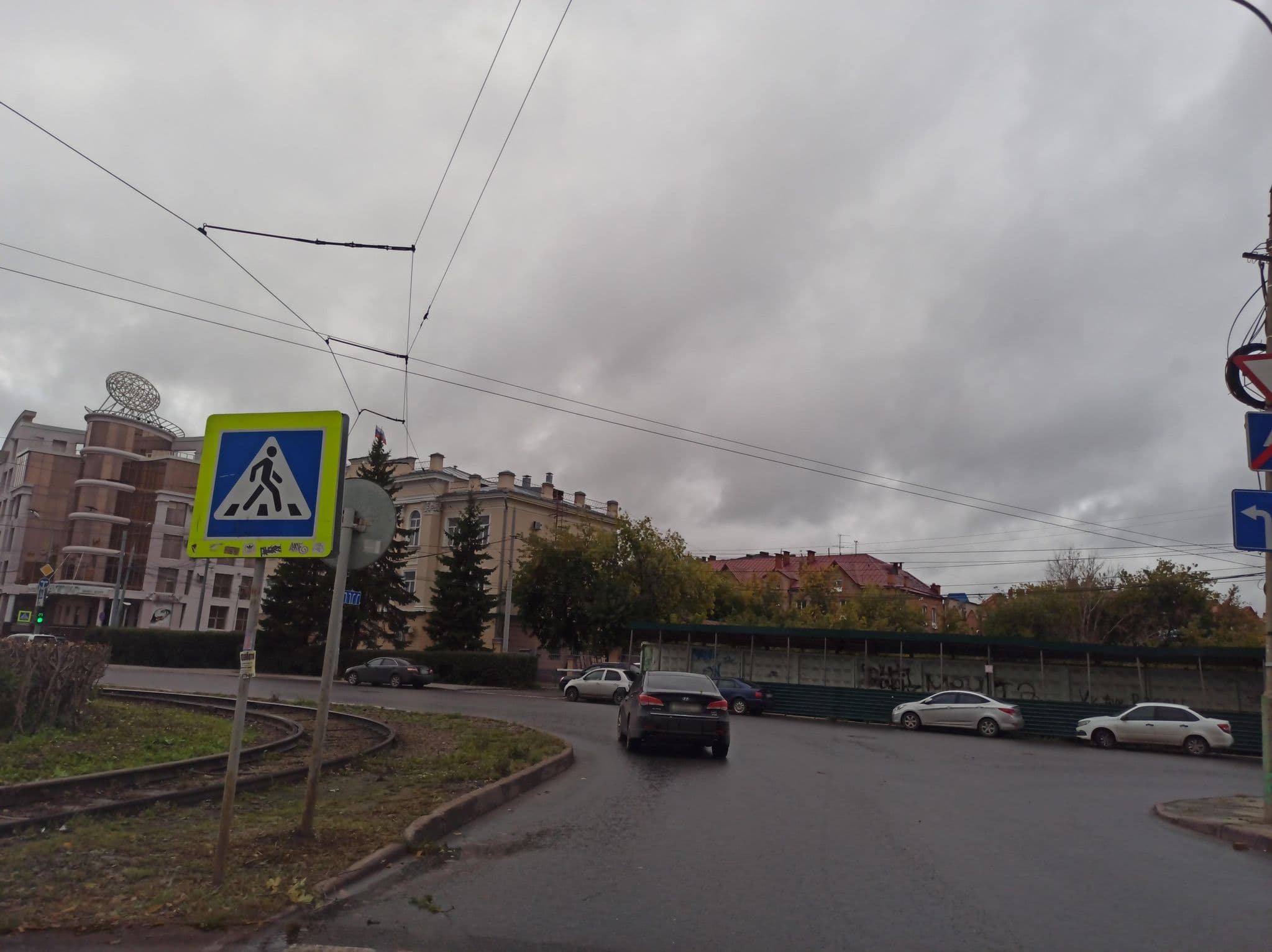 Street view near Купеческий Дом, Tomsk — © aduchi (CC BY-SA · Mapillary)