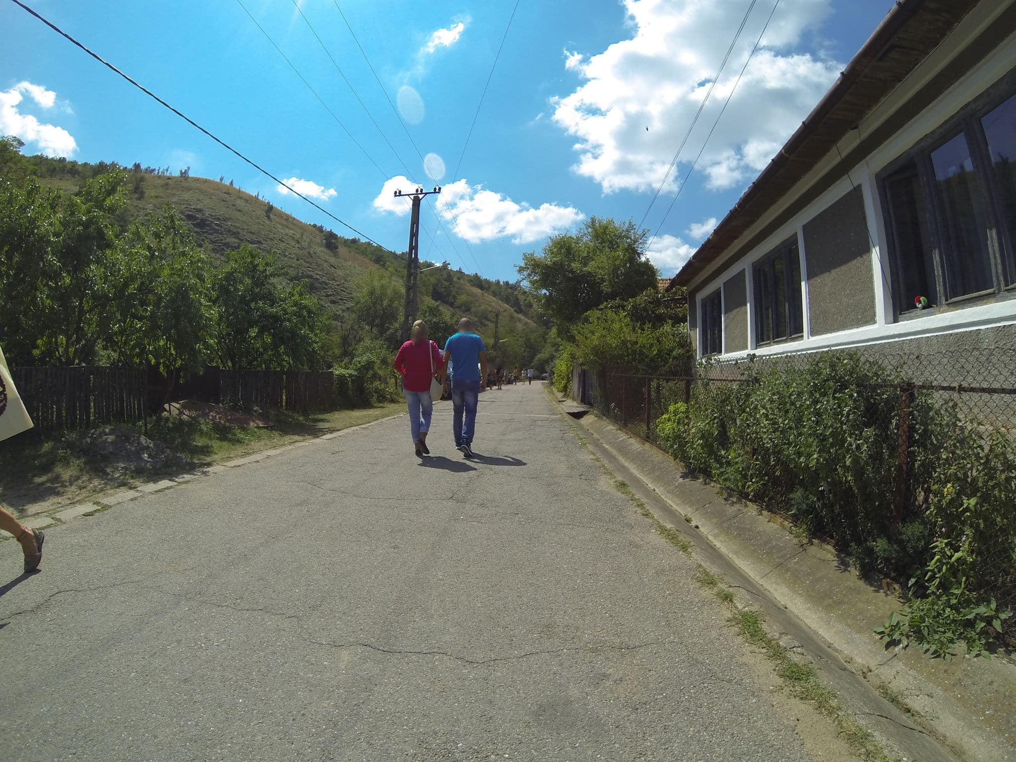 Street view near Ubytování Eduard Low, Sviniţa — © deeeznuuuts (CC BY-SA · Mapillary)