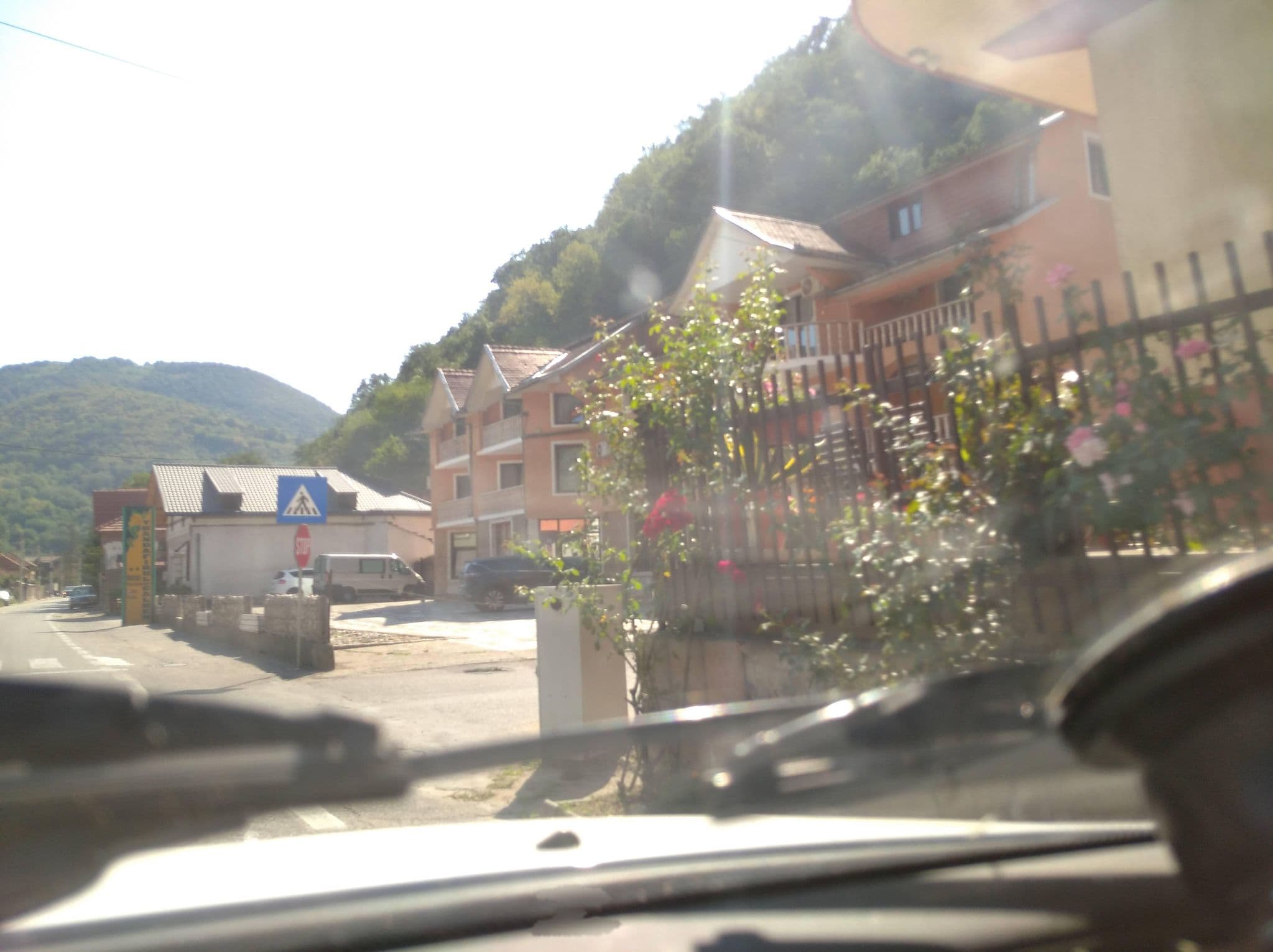 Street view near Pensiunea MAGIC, Băile Herculane — © grozsa11 (CC BY-SA · Mapillary)