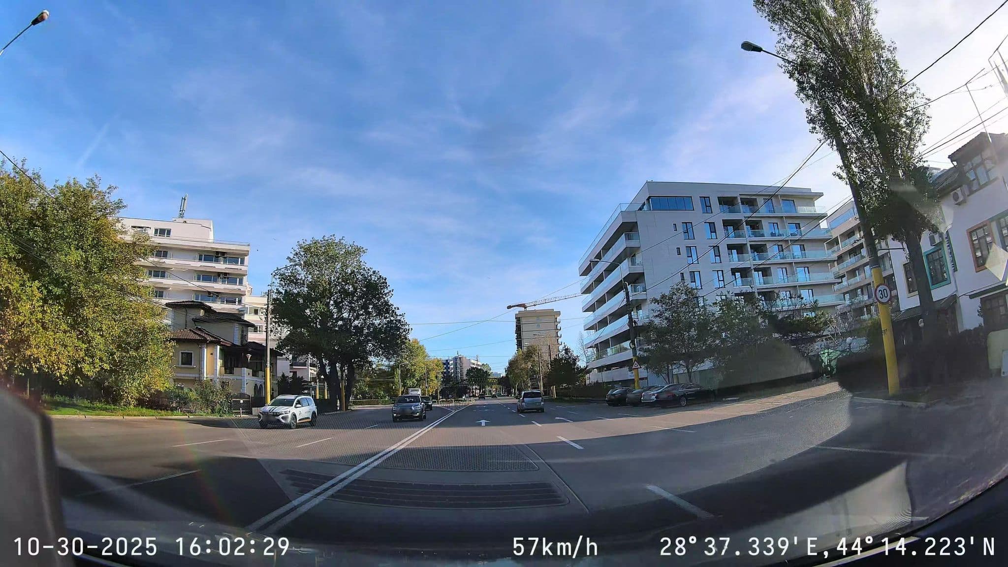 Street view near Vila Promesse, Palazu Mare