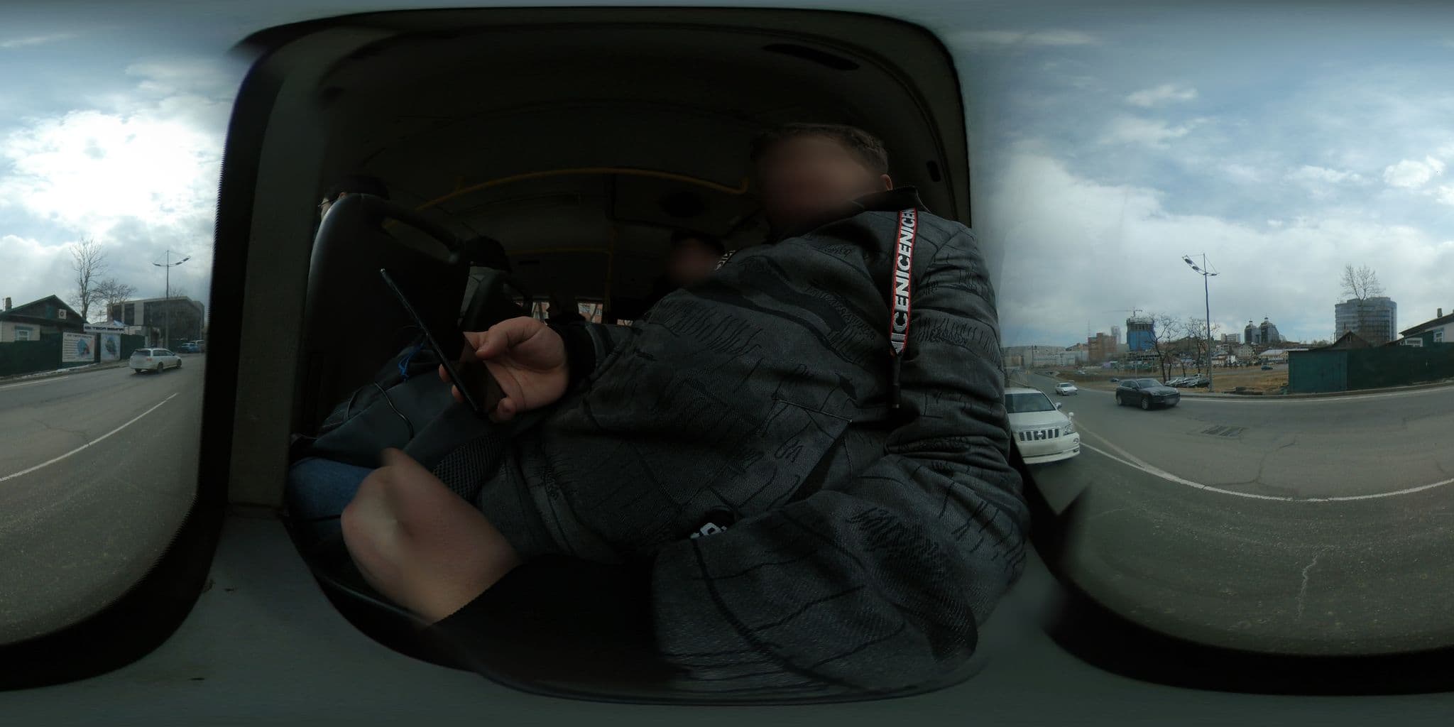Street view near Санаторий-профилакторий ДВФУ «Интеграл», Vladivostok — © trolleway (CC BY-SA · Mapillary)