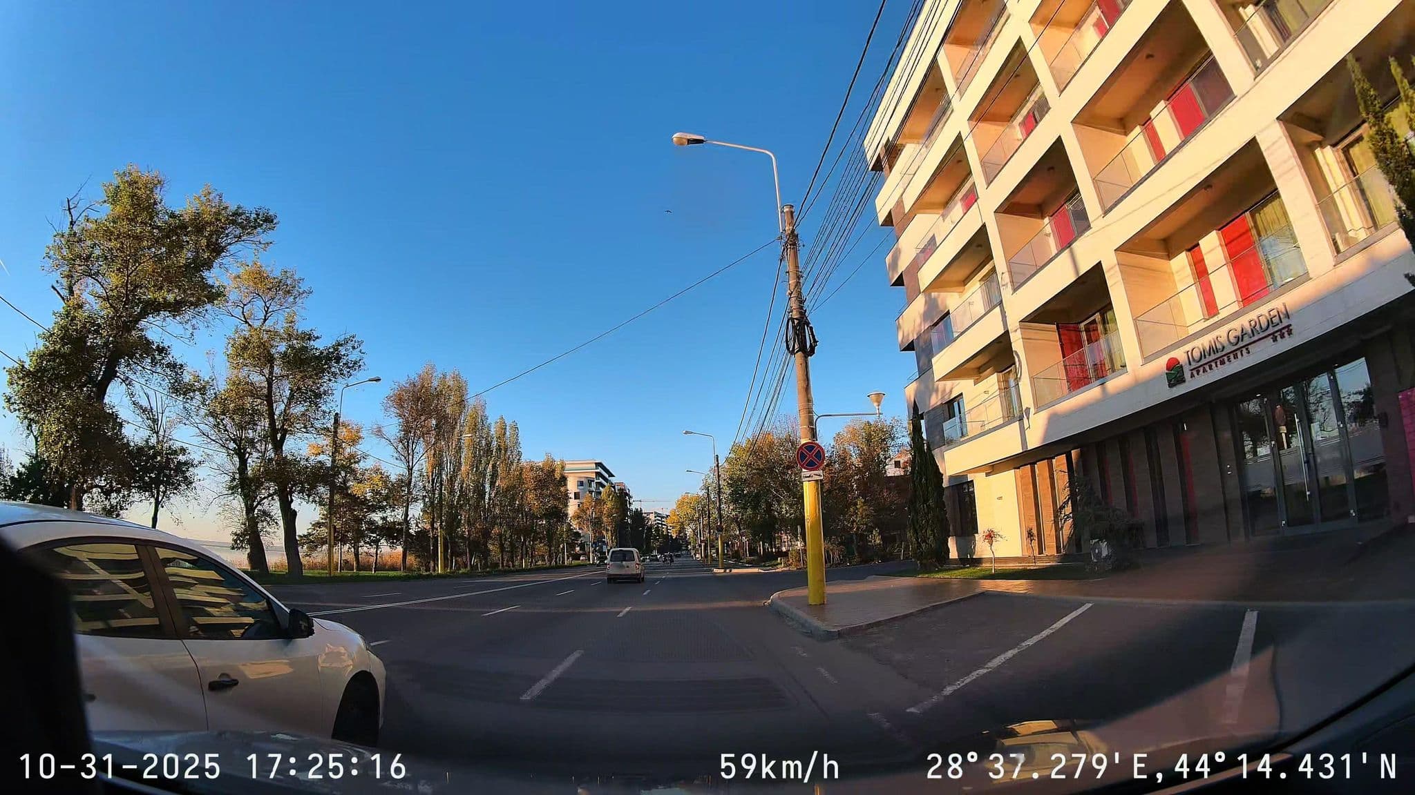 Street view near Tomis Garden, Palazu Mare