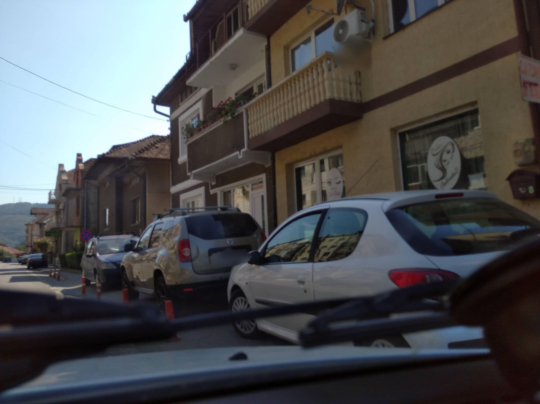 Street view near Pensiunea Select, Băile Herculane — © grozsa11 (CC BY-SA · Mapillary)