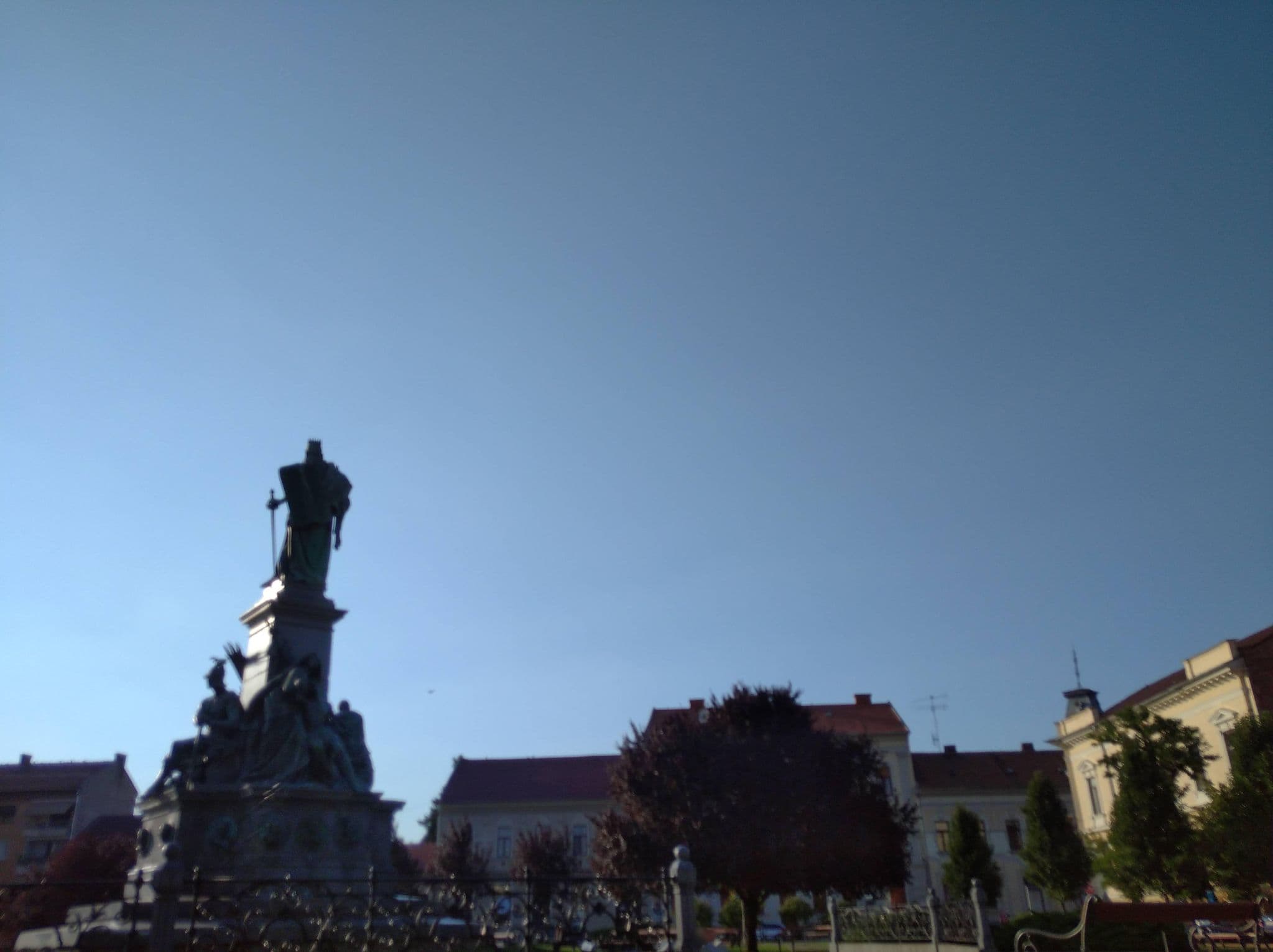 Street view near Hotel Akademos, Arad — © grozsa11 (CC BY-SA · Mapillary)