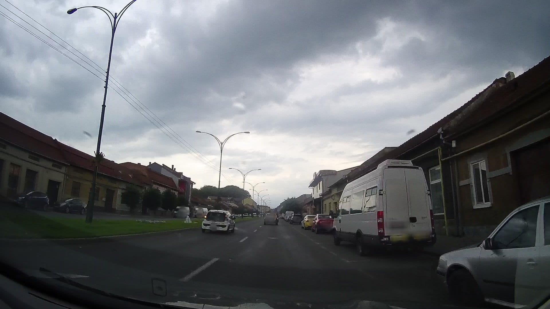 Street view near GEAS IV Hotel, Caransebeş — © tavi (CC BY-SA · Mapillary)