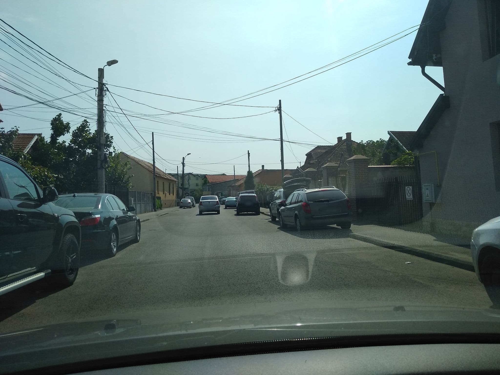 Street view near Hotel Anna Junior, Târgu Jiu — © simy (CC BY-SA · Mapillary)