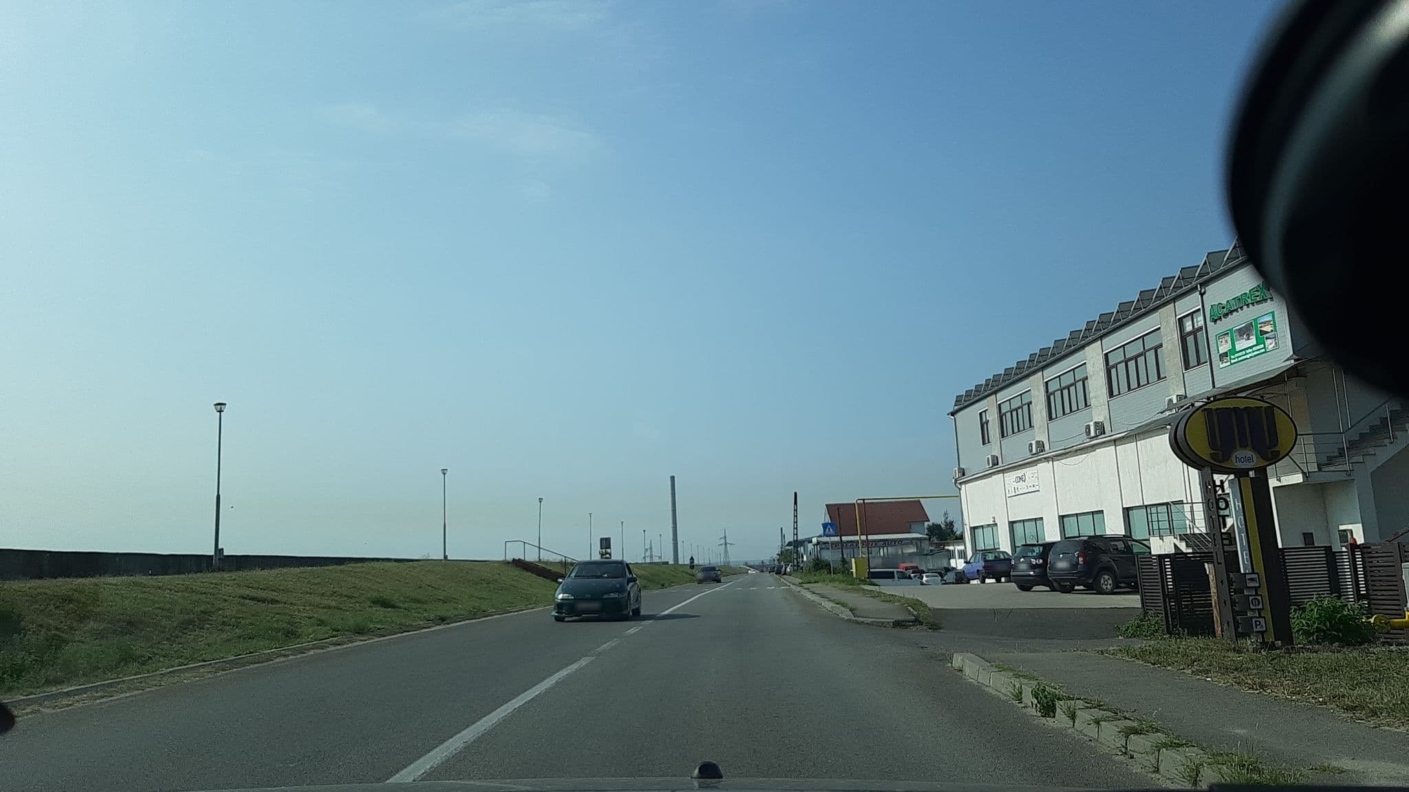 Street view near Hotel Ymy Targu Jiu, Târgu Jiu — © viorel (CC BY-SA · Mapillary)