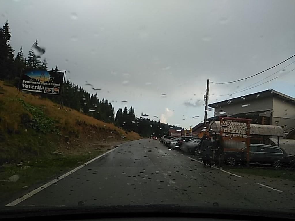 Street view near Pensiunea veverita, Polovragi — © tavi (CC BY-SA · Mapillary)