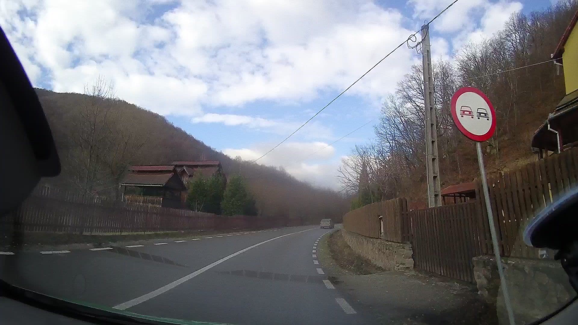 Street view near Pensiunea Floriana, Băişoara — © tavi (CC BY-SA · Mapillary)