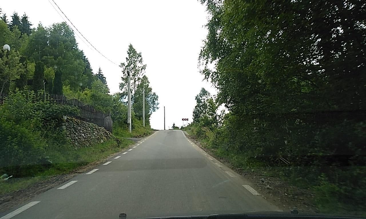 Street view near Cabana La Maly, Petroşani — © tavi (CC BY-SA · Mapillary)