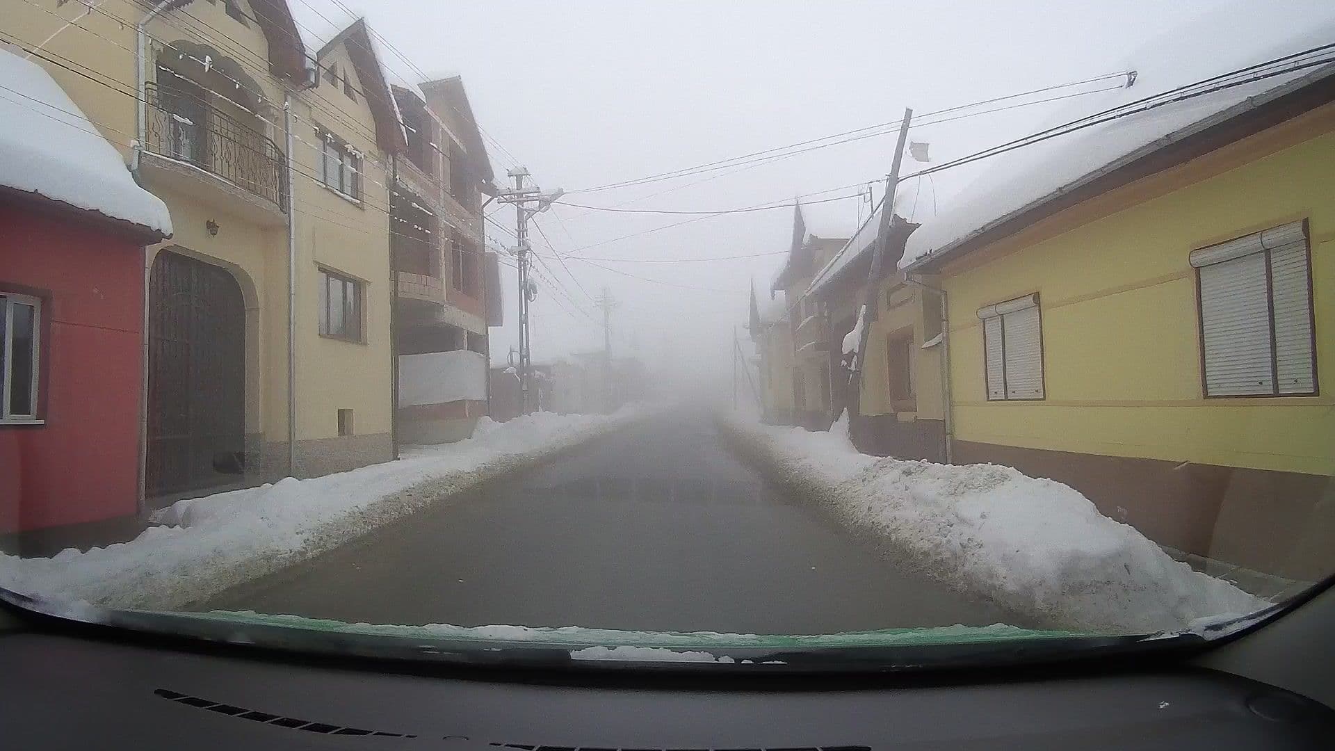 Street view near Pensiunea Iezer, Jina — © tavi (CC BY-SA · Mapillary)