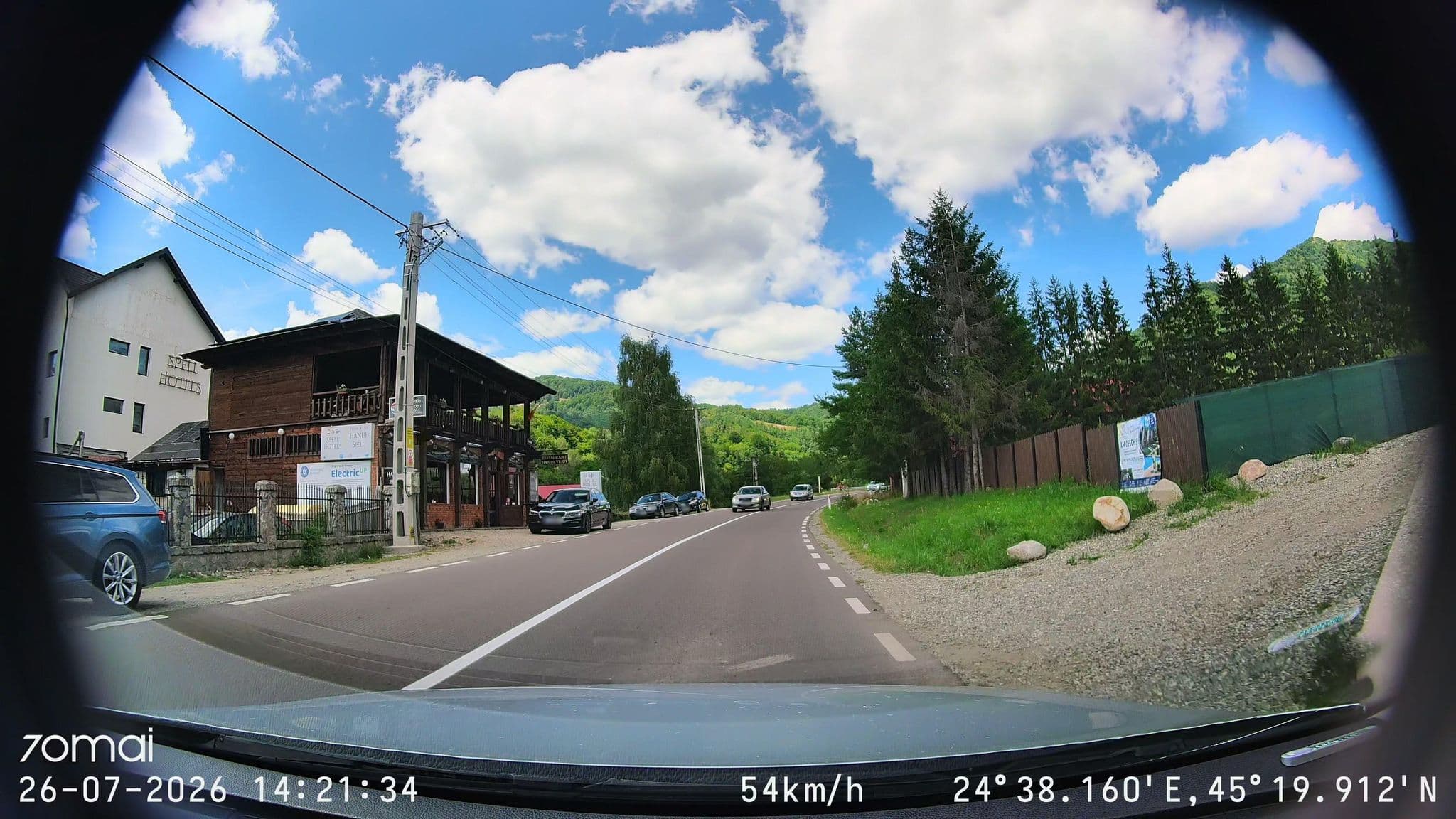 Street view near Hanul Vrăjit Restaurant-Terasă, Arefu — © doriel (CC BY-SA · Mapillary)