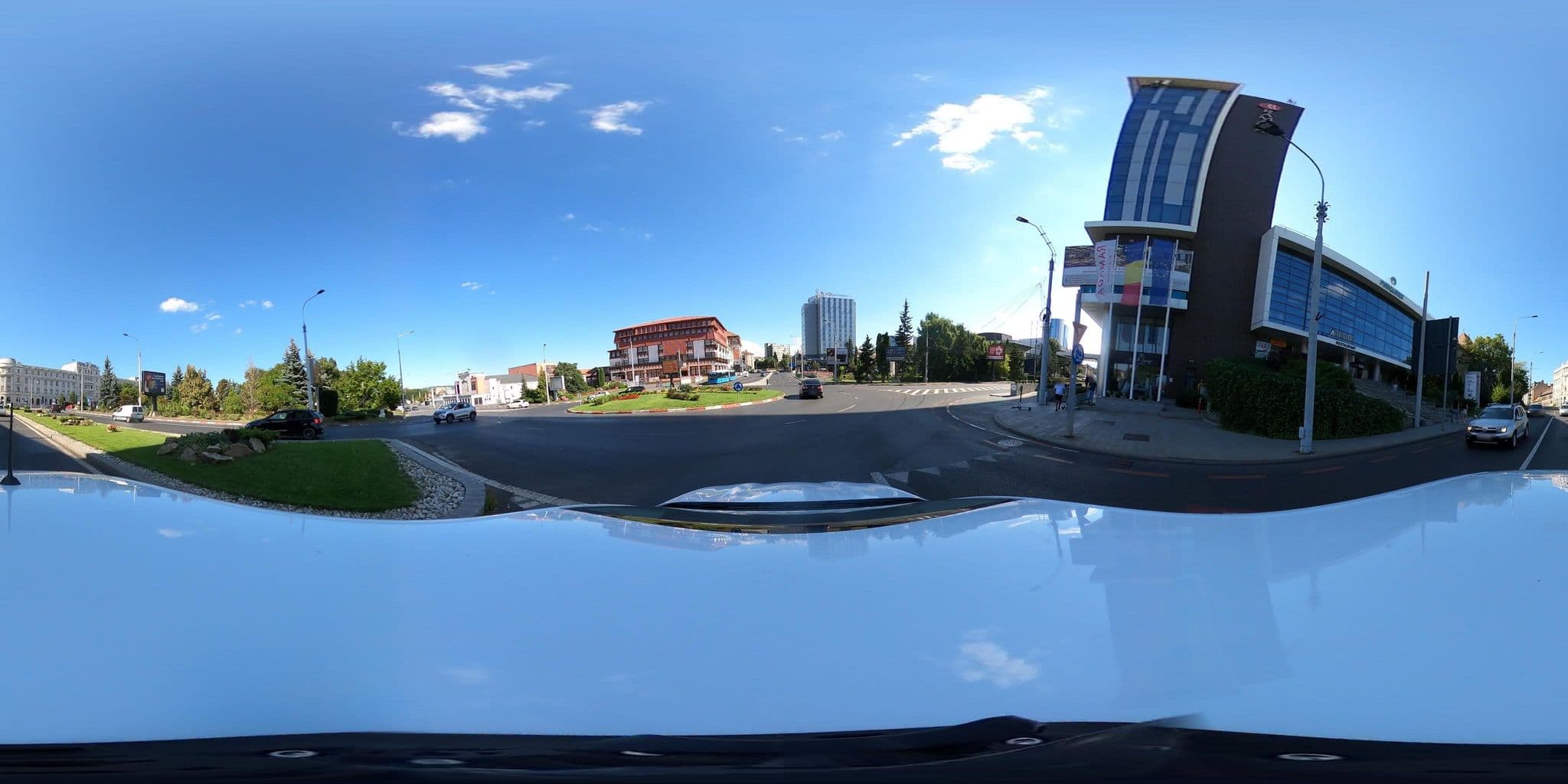 Street view near Hotel Ramada Spa, Sibiu — © Pill0r360 (CC BY-SA · Mapillary)