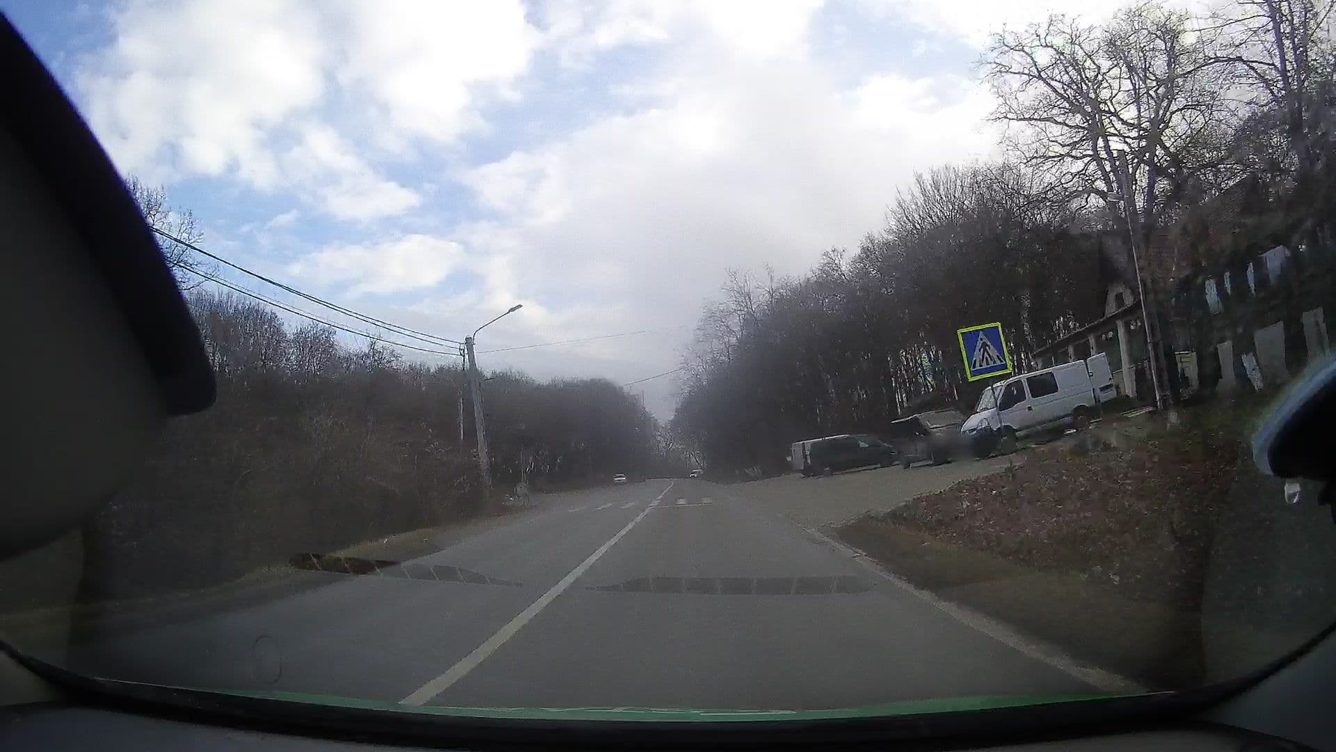 Street view near Restaurant Pensiune Stejaru, Târnăveni — © tavi (CC BY-SA · Mapillary)