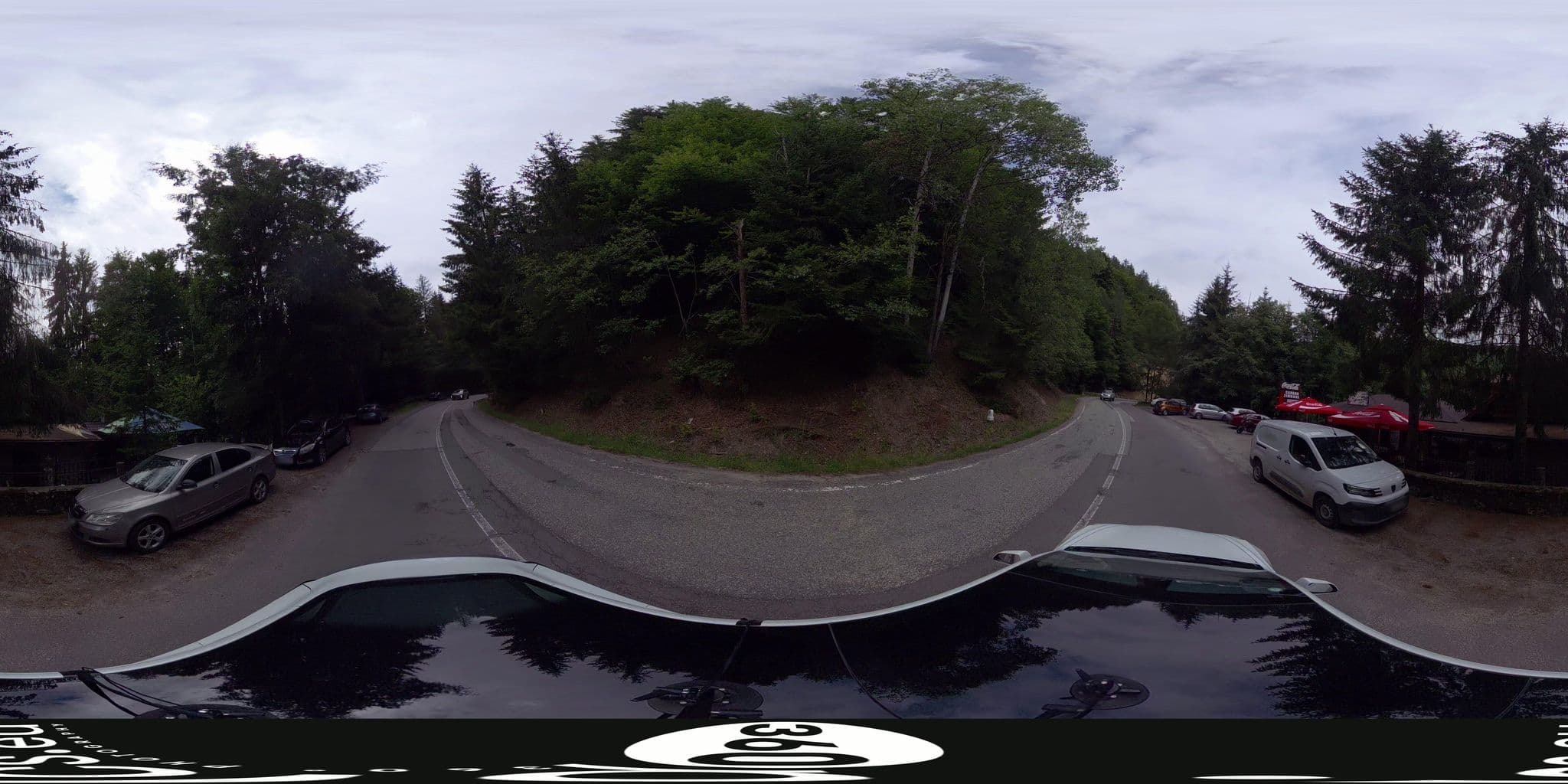 Street view near Terasa Zimbru, Arefu — © jipx (CC BY-SA · Mapillary)