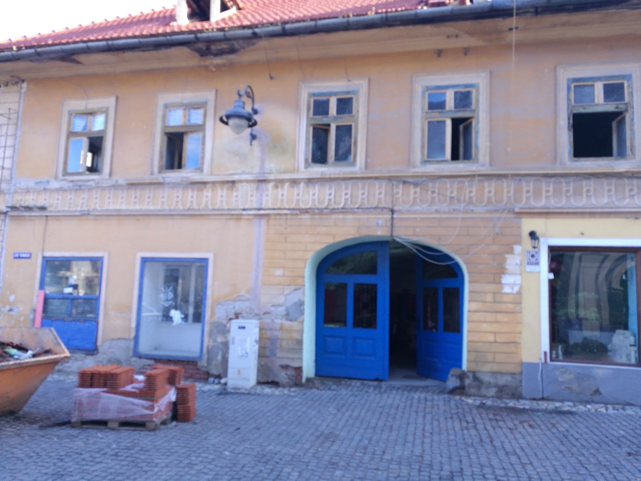 Street view near Casa Grinda, Sibiu — © rsandu (CC BY-SA · Mapillary)