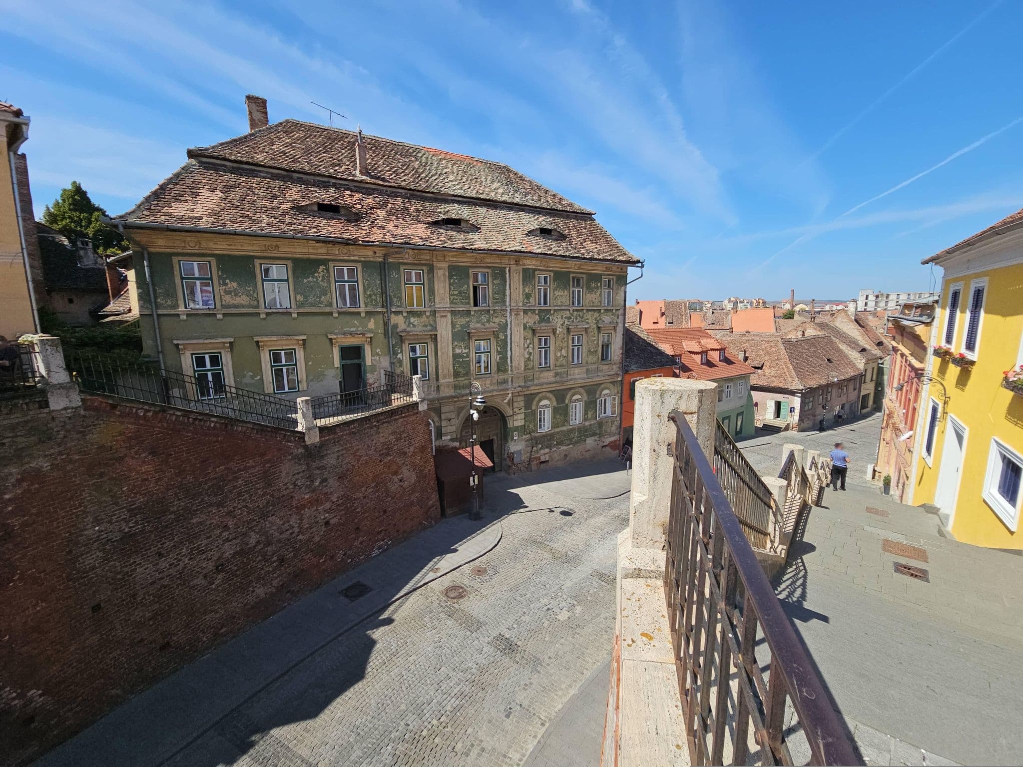 Street view near Gästezimmer Evang. Kirchengemeinde, Sibiu — © DmitTrix (CC BY-SA · Mapillary)