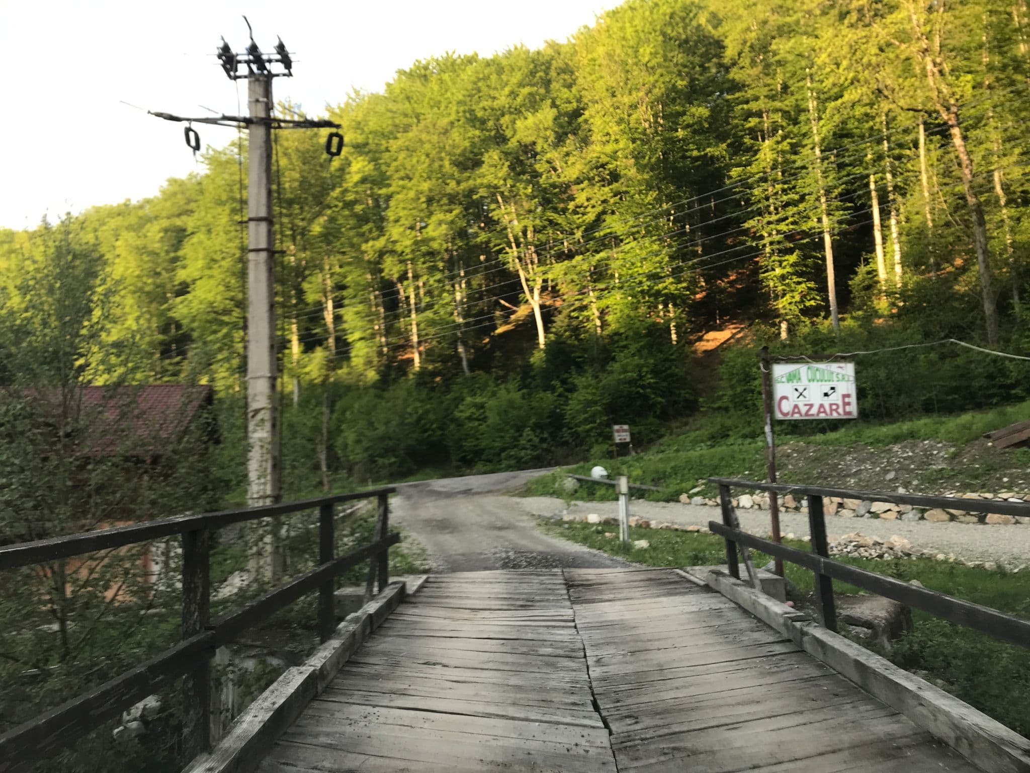 Street view near Cabana Vama Cucului, Cârţişoara — © magnumns (CC BY-SA · Mapillary)