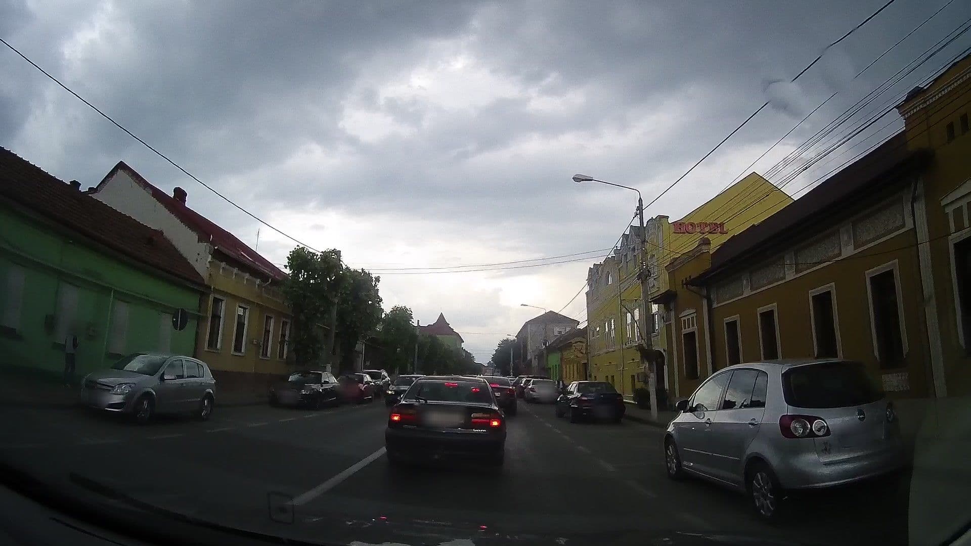 Street view near Hotel Armando, Caransebeş — © tavi (CC BY-SA · Mapillary)