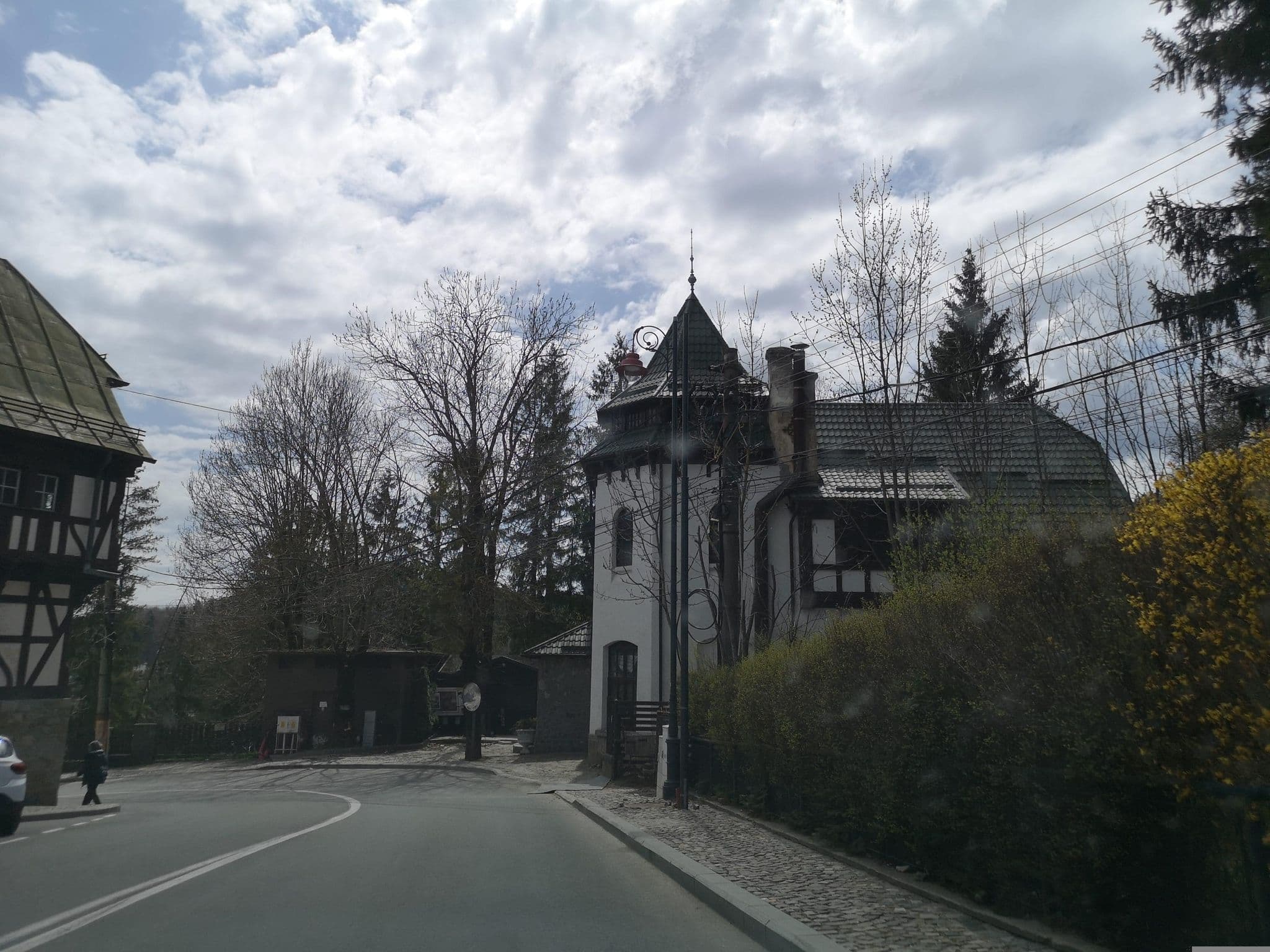 Street view near La Kastel, Sinaia — © moon4 (CC BY-SA · Mapillary)