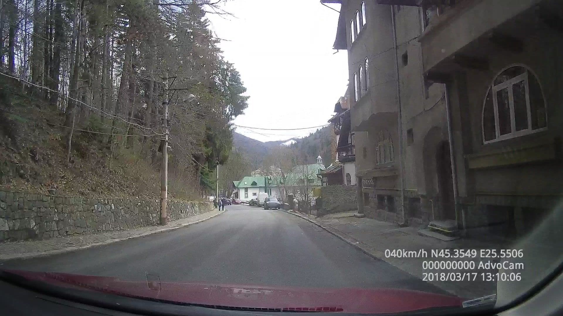 Street view near Royal Residence 1901, Sinaia — © tavi (CC BY-SA · Mapillary)