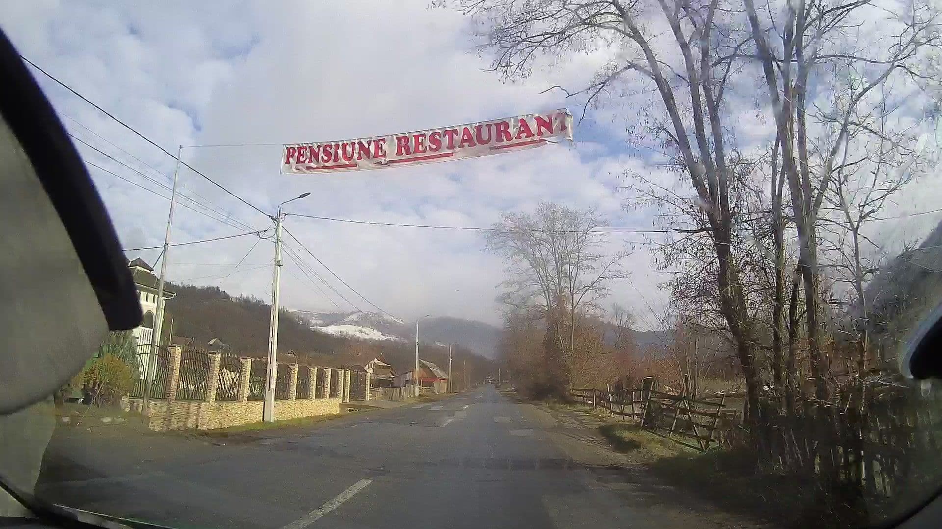 Street view near Hotel Galaxy, Lupşa — © tavi (CC BY-SA · Mapillary)
