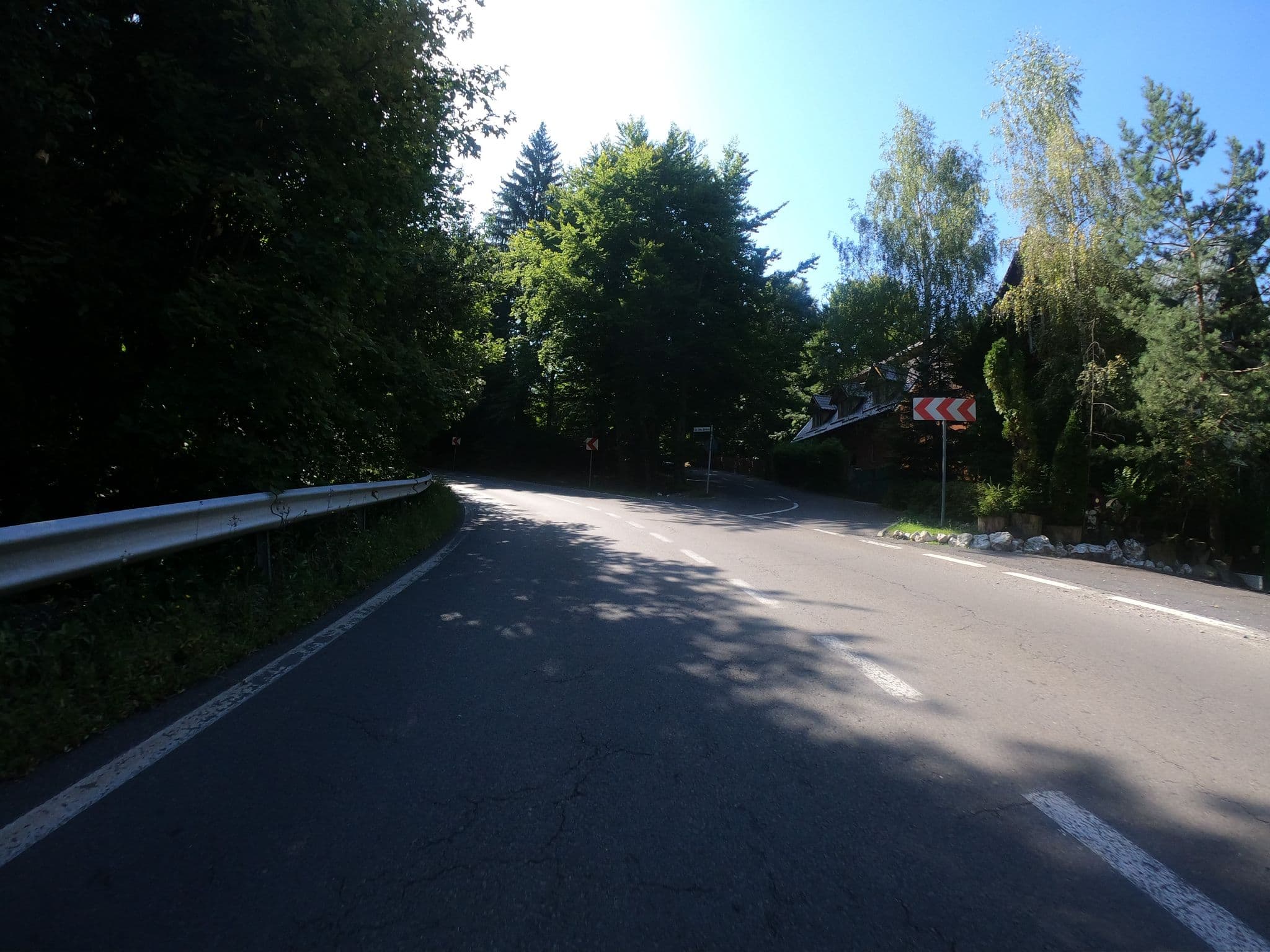 Street view near Vila Andrei, Cristian — © eneerhut (CC BY-SA · Mapillary)