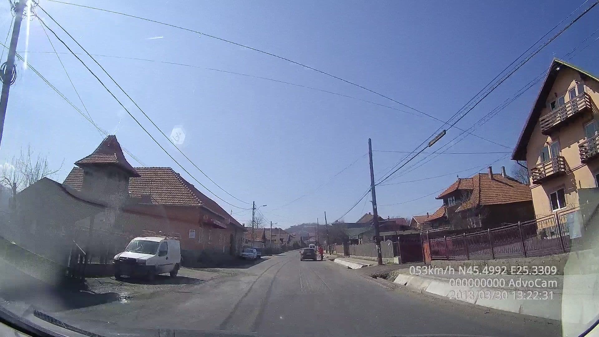 Street view near Pensiunea Dorali, Moieciu de Jos — © tavi (CC BY-SA · Mapillary)