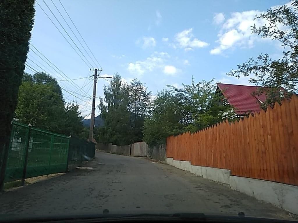 Street view near Pensiunea Bogdan, Șimon — © tavi (CC BY-SA · Mapillary)