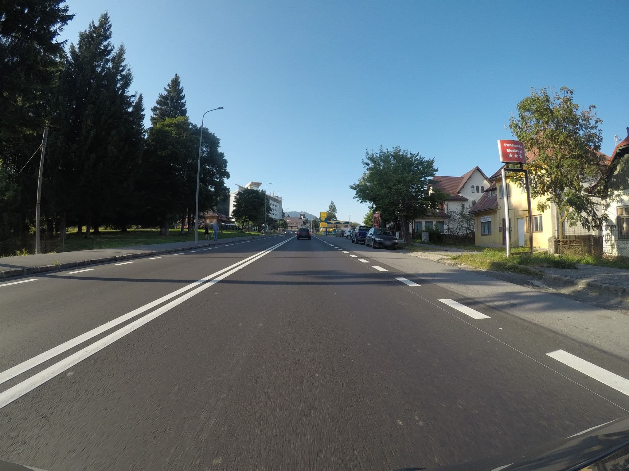 Street view near Pensiunea Medieval, Predeal — © chrisbeddow (CC BY-SA · Mapillary)