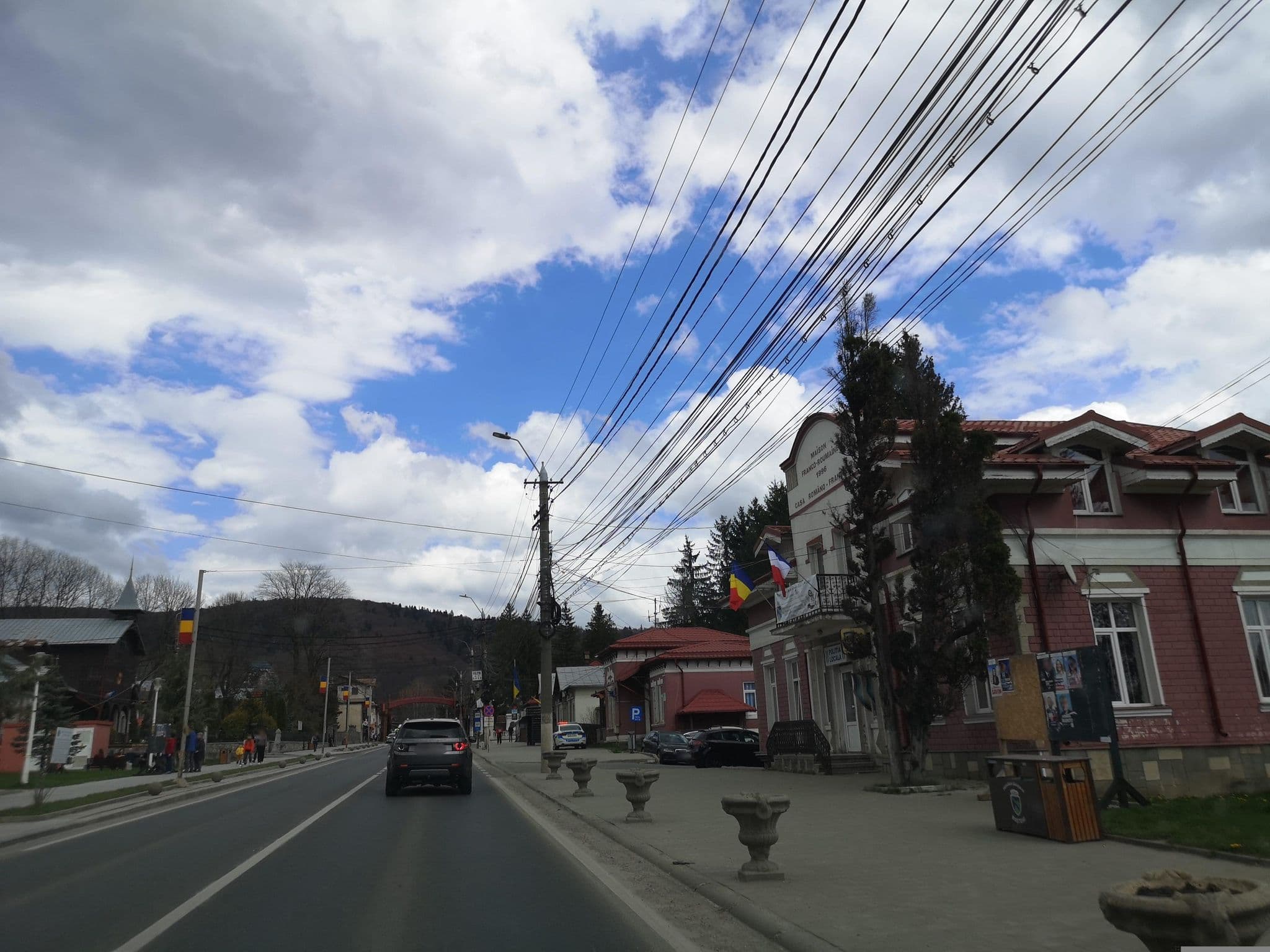 Street view near Hotel Cec Bank, Buşteni — © moon4 (CC BY-SA · Mapillary)